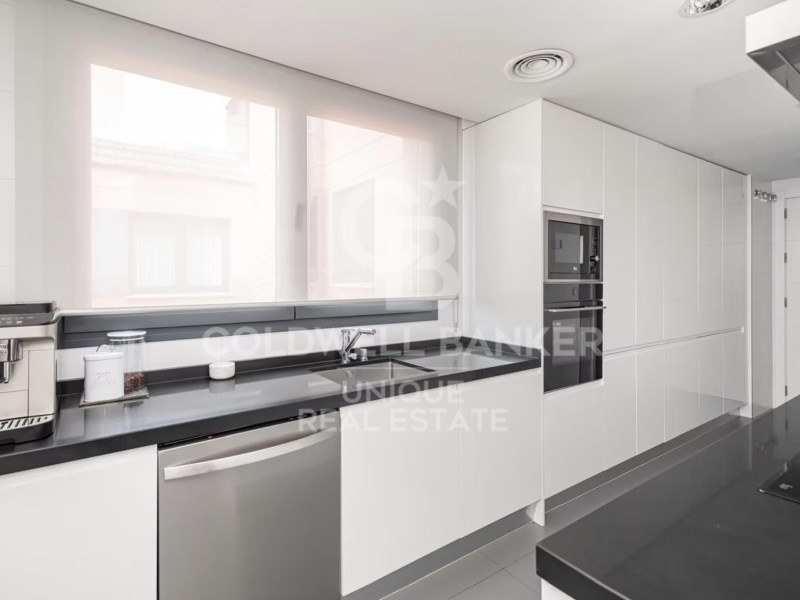 Madrid, Comunidad de Madrid, ES, 4 Bedrooms Bedrooms, ,5 BathroomsBathrooms,Residential,For Sale,1805541