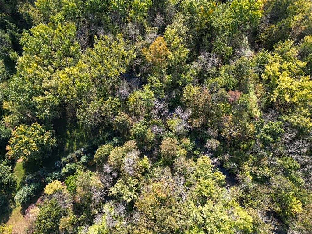 Cadott, Wisconsin, 54727, United States, 4 Bedrooms Bedrooms, ,2 BathroomsBathrooms,Residential,For Sale,1961468