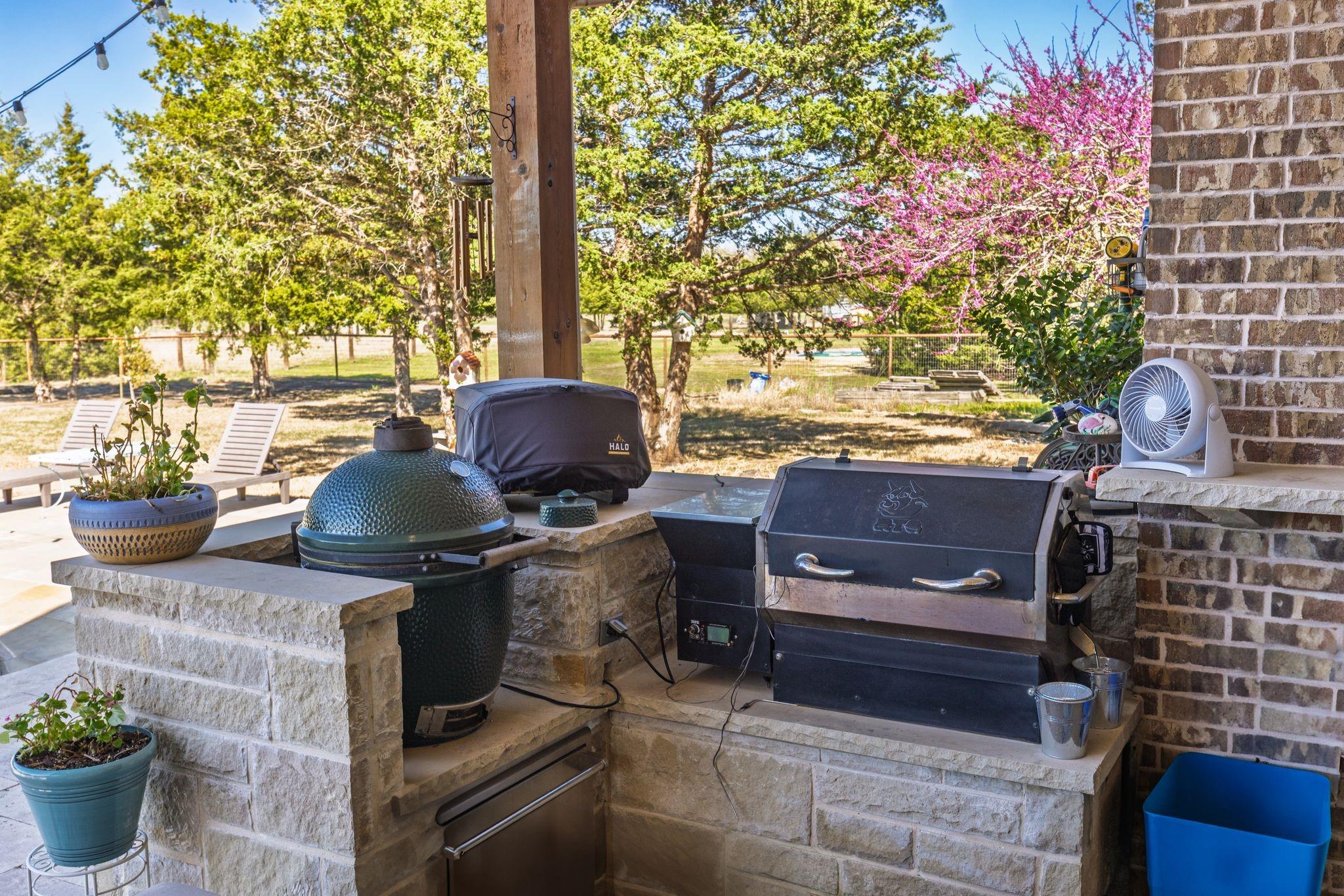 Caddo Mills, Texas, 75135, United States, 4 Bedrooms Bedrooms, ,5 BathroomsBathrooms,Residential,For Sale,1984290