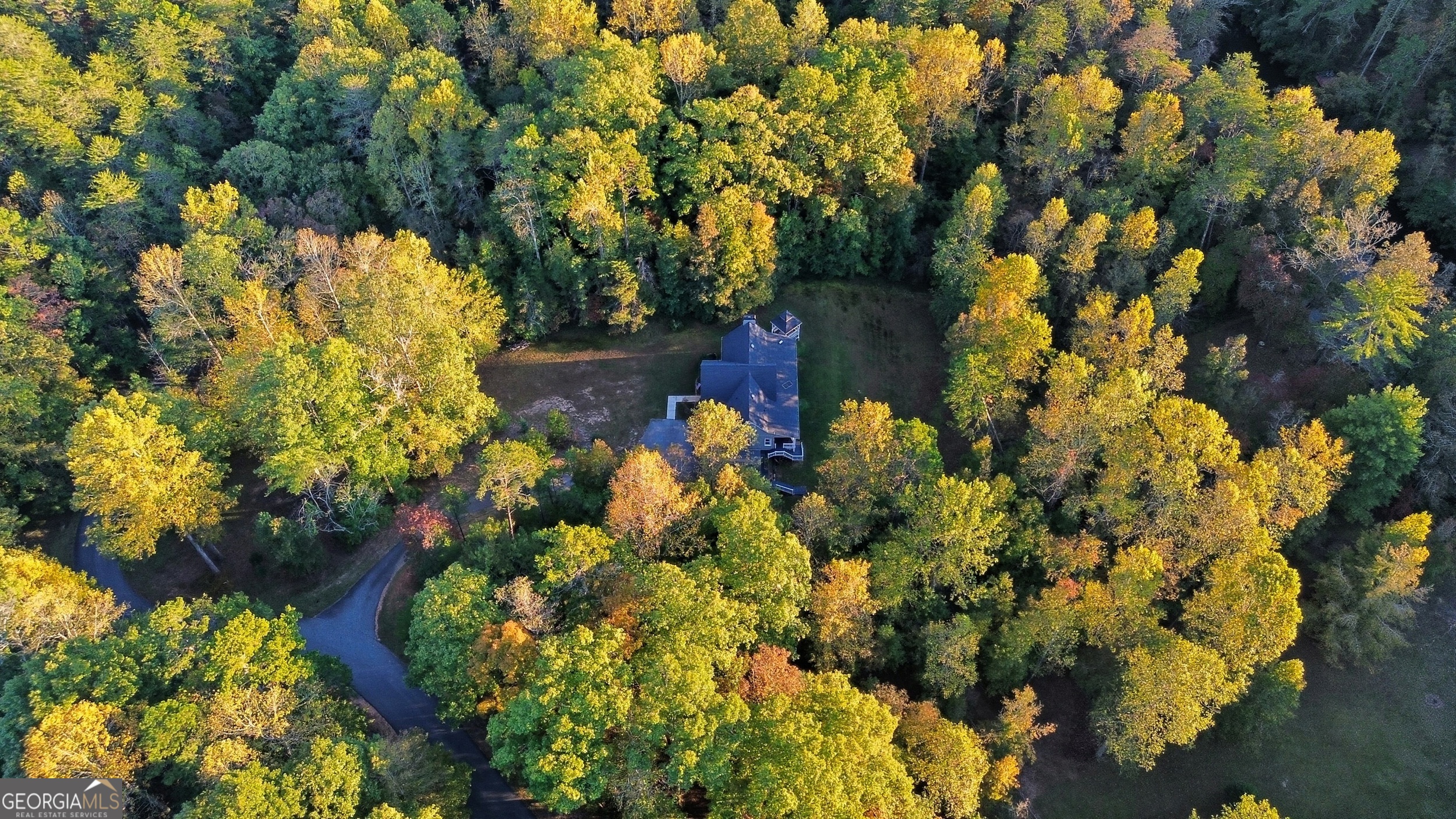 Clarkesville, Georgia, 30523, United States, 4 Bedrooms Bedrooms, ,4 BathroomsBathrooms,Residential,For Sale,1975876