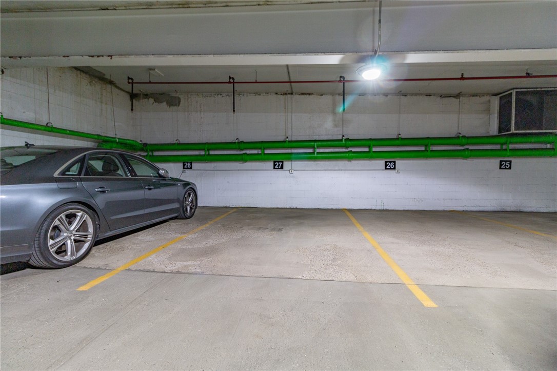 Pittsburgh, Pennsylvania, 15211, United States, 1 Bedroom Bedrooms, ,2 BathroomsBathrooms,Residential,For Sale,1981120