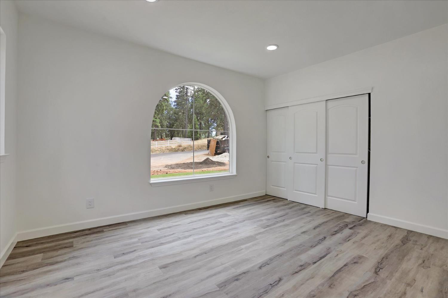 Grass Valley, California, 95949, United States, 4 Bedrooms Bedrooms, ,3 BathroomsBathrooms,Residential,For Sale,1905490