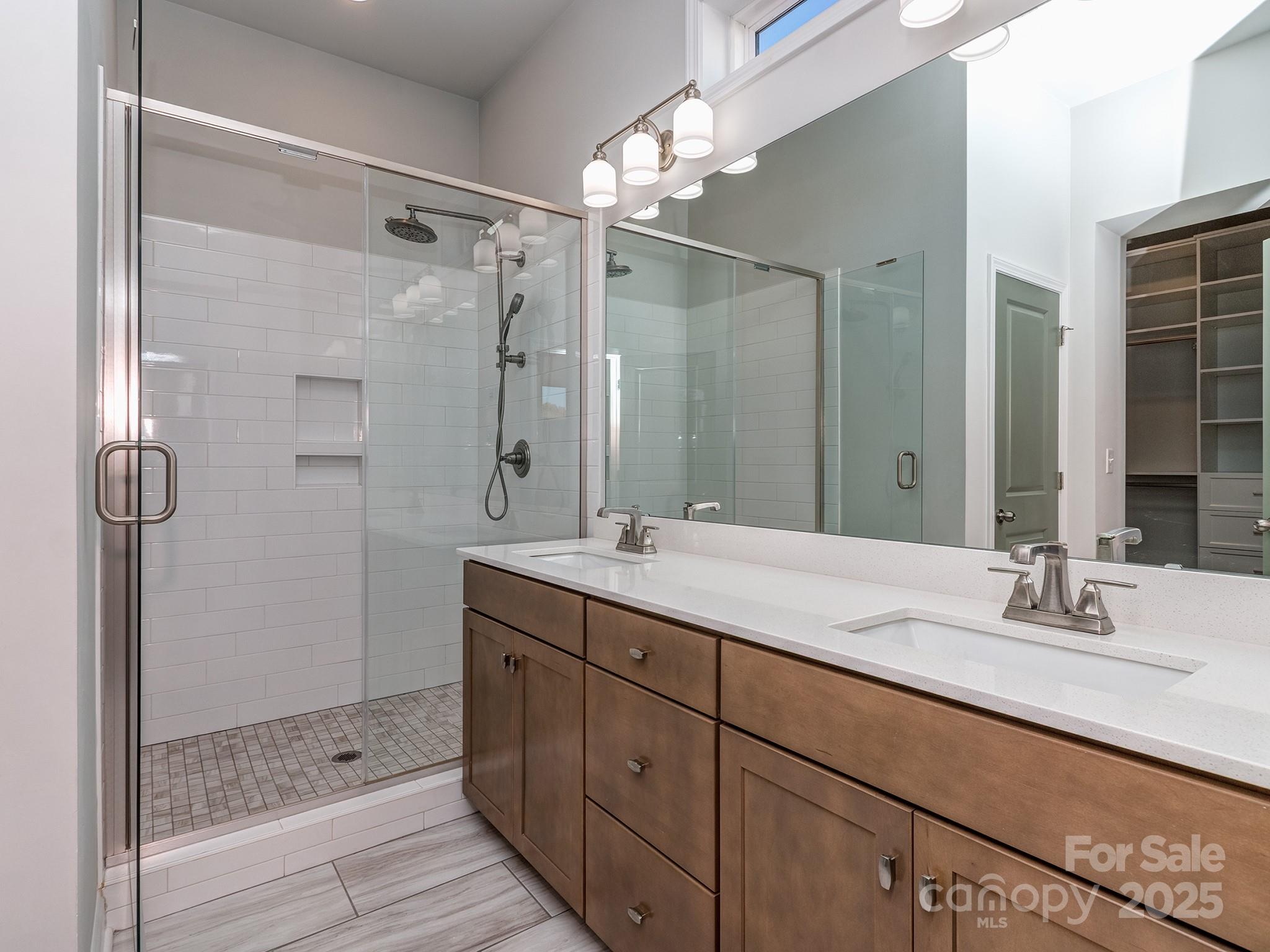 Charlotte, North Carolina, 28277, United States, 4 Bedrooms Bedrooms, ,4 BathroomsBathrooms,Residential,For Sale,1989428