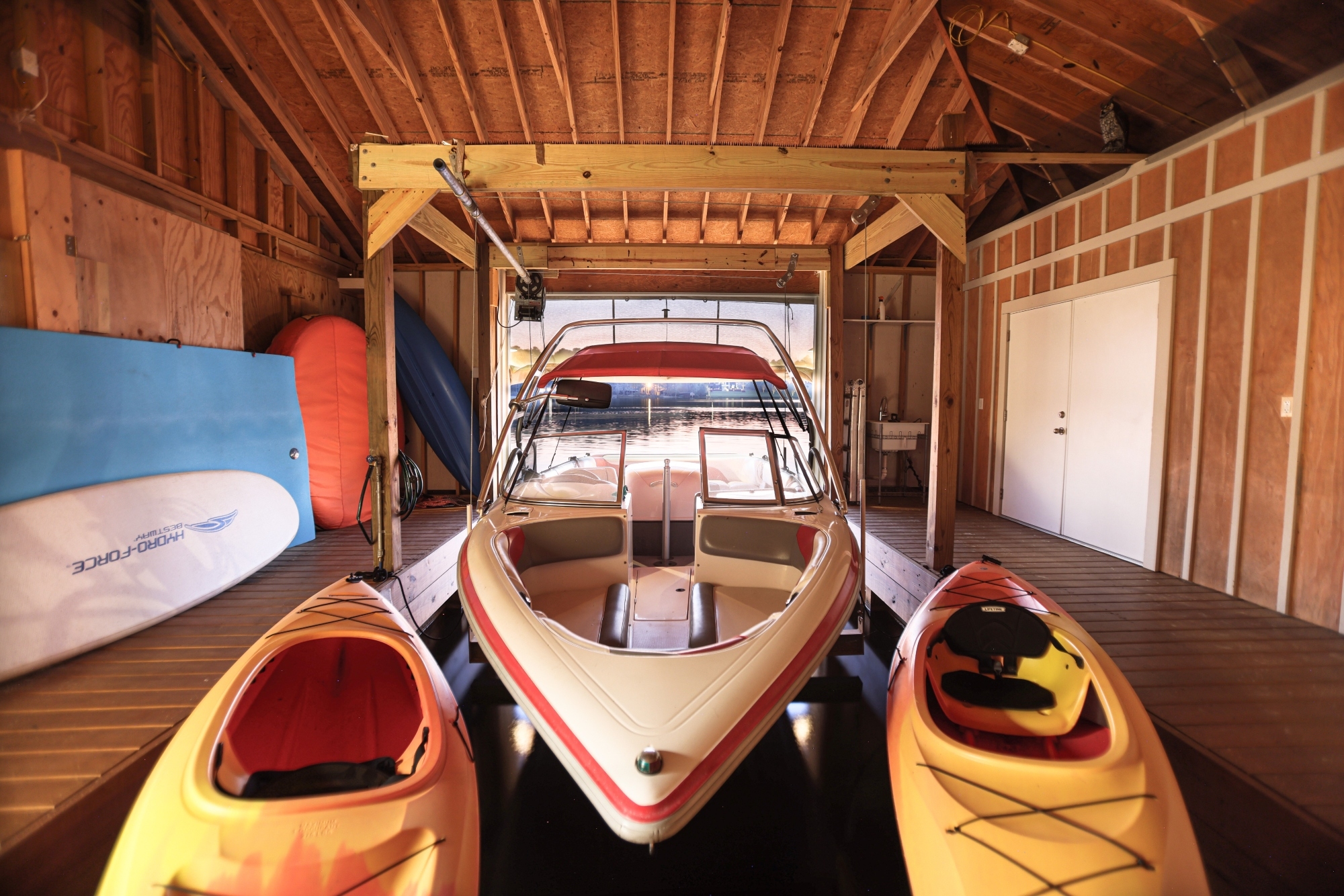  533 Jacobs Millpond Road - 物件實景