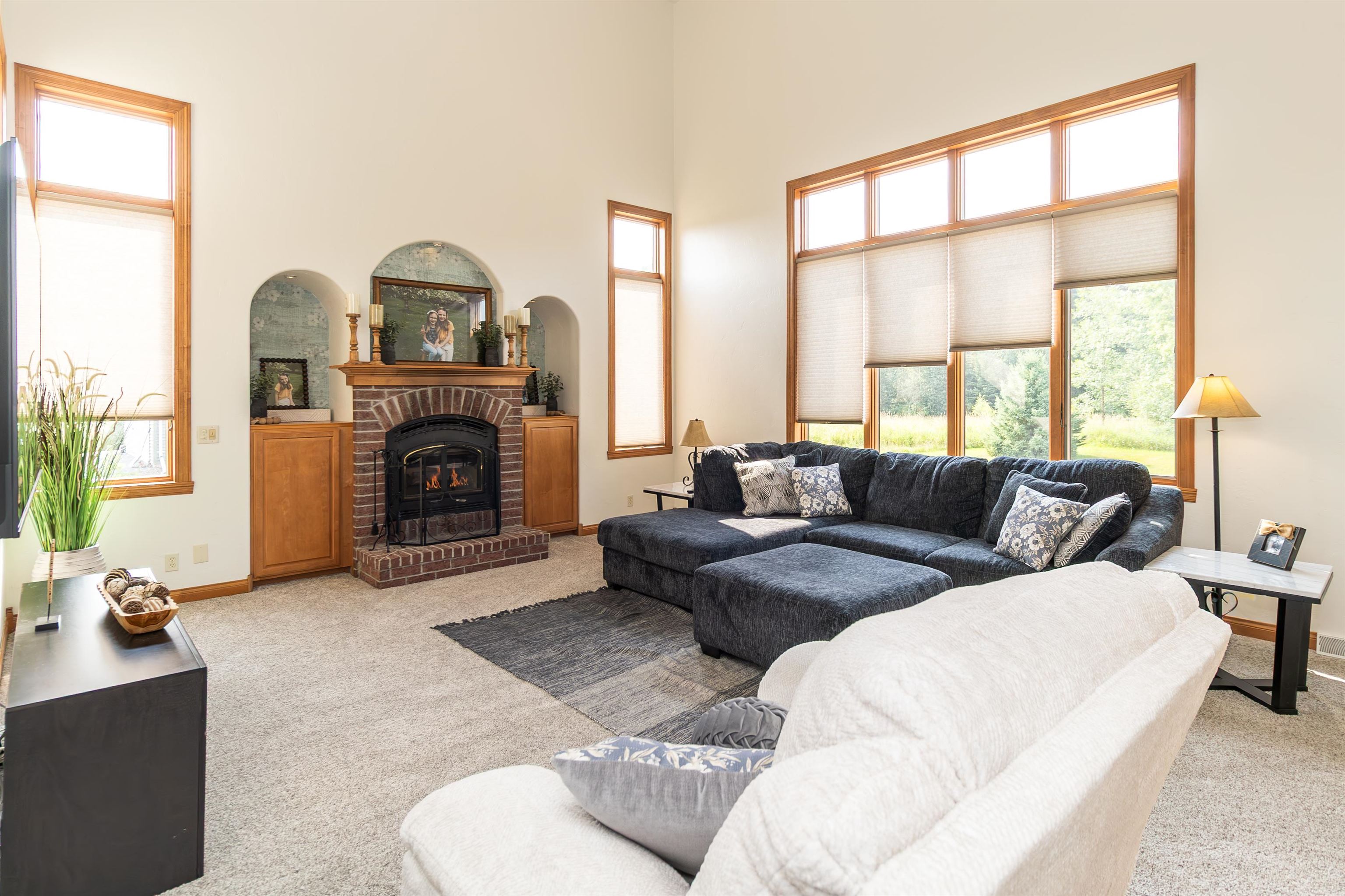 SEYMOUR, Wisconsin, 54115, United States, 4 Bedrooms Bedrooms, ,4 BathroomsBathrooms,Residential,For Sale,1926224