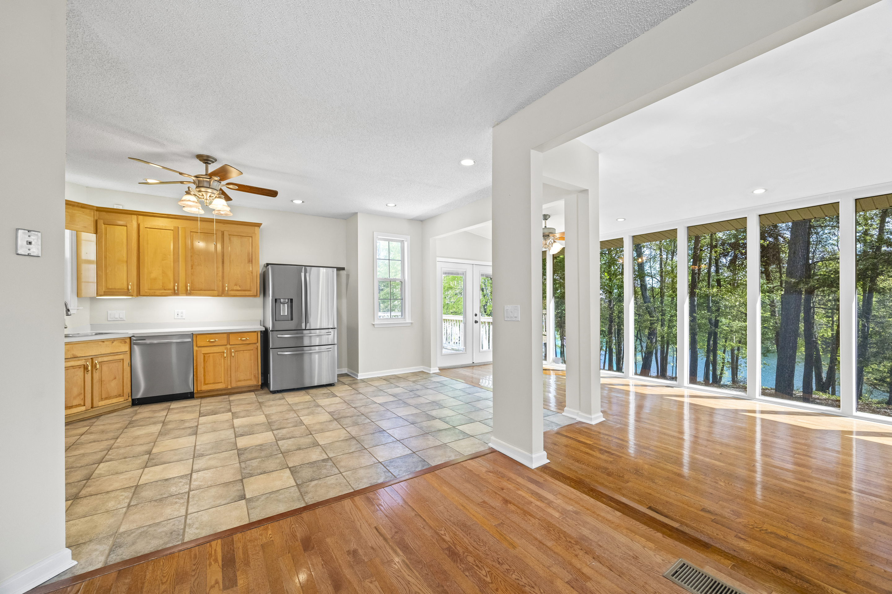 Hartwell, Georgia, 30643, United States, 4 Bedrooms Bedrooms, ,4 BathroomsBathrooms,Residential,For Sale,1906193
