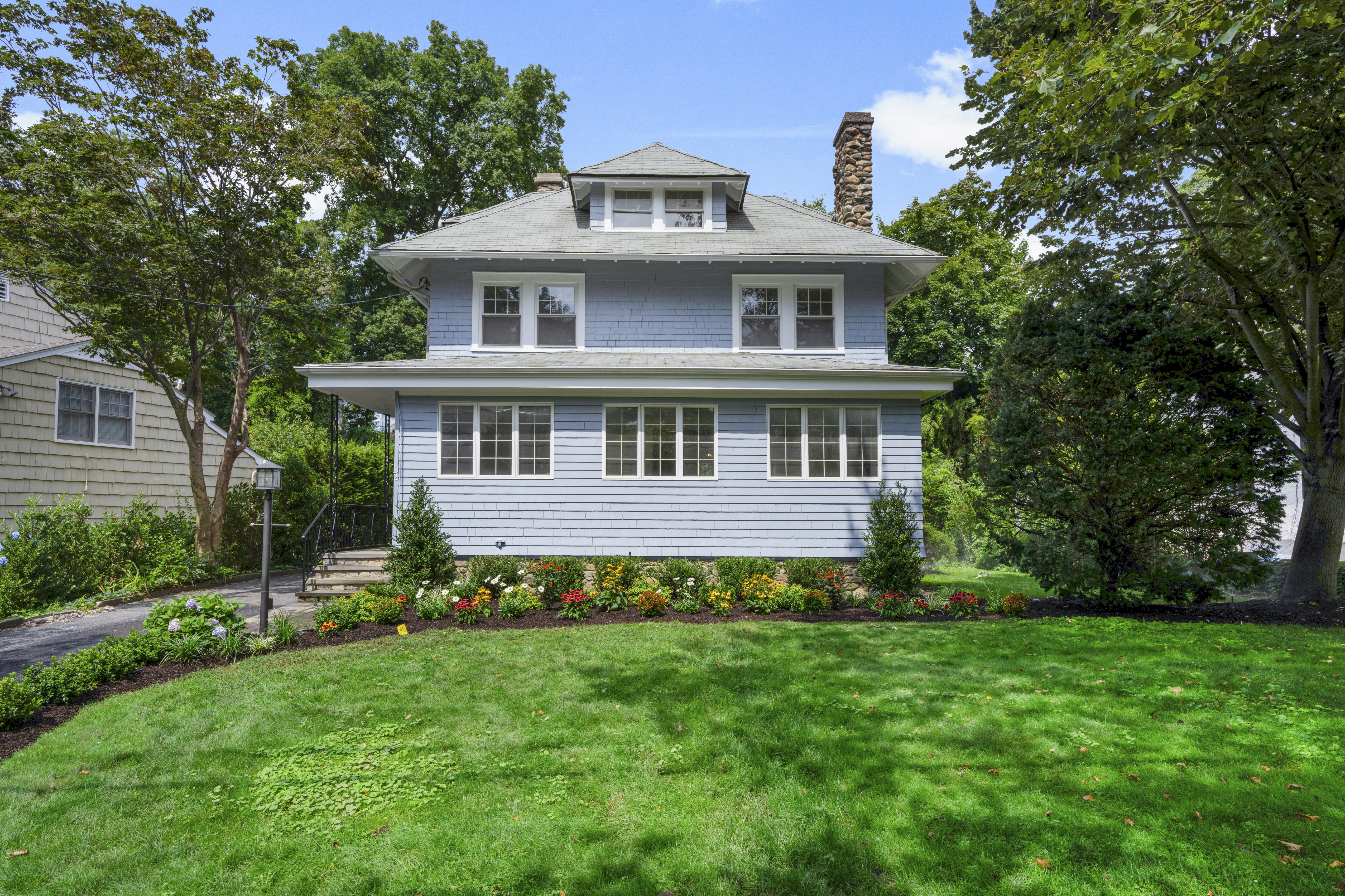  Charming Larchmont Village Colonial - 物件實景
