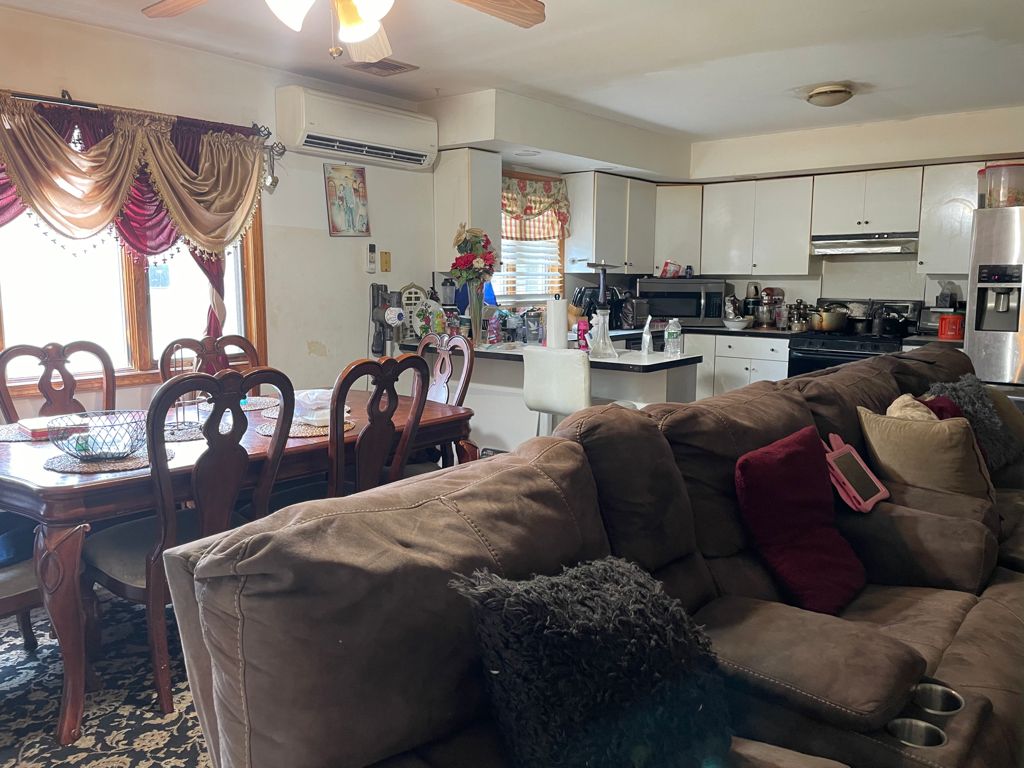 Little Ferry, New Jersey, 07643, United States, 6 Bedrooms Bedrooms, ,4 BathroomsBathrooms,Residential,For Sale,1975131