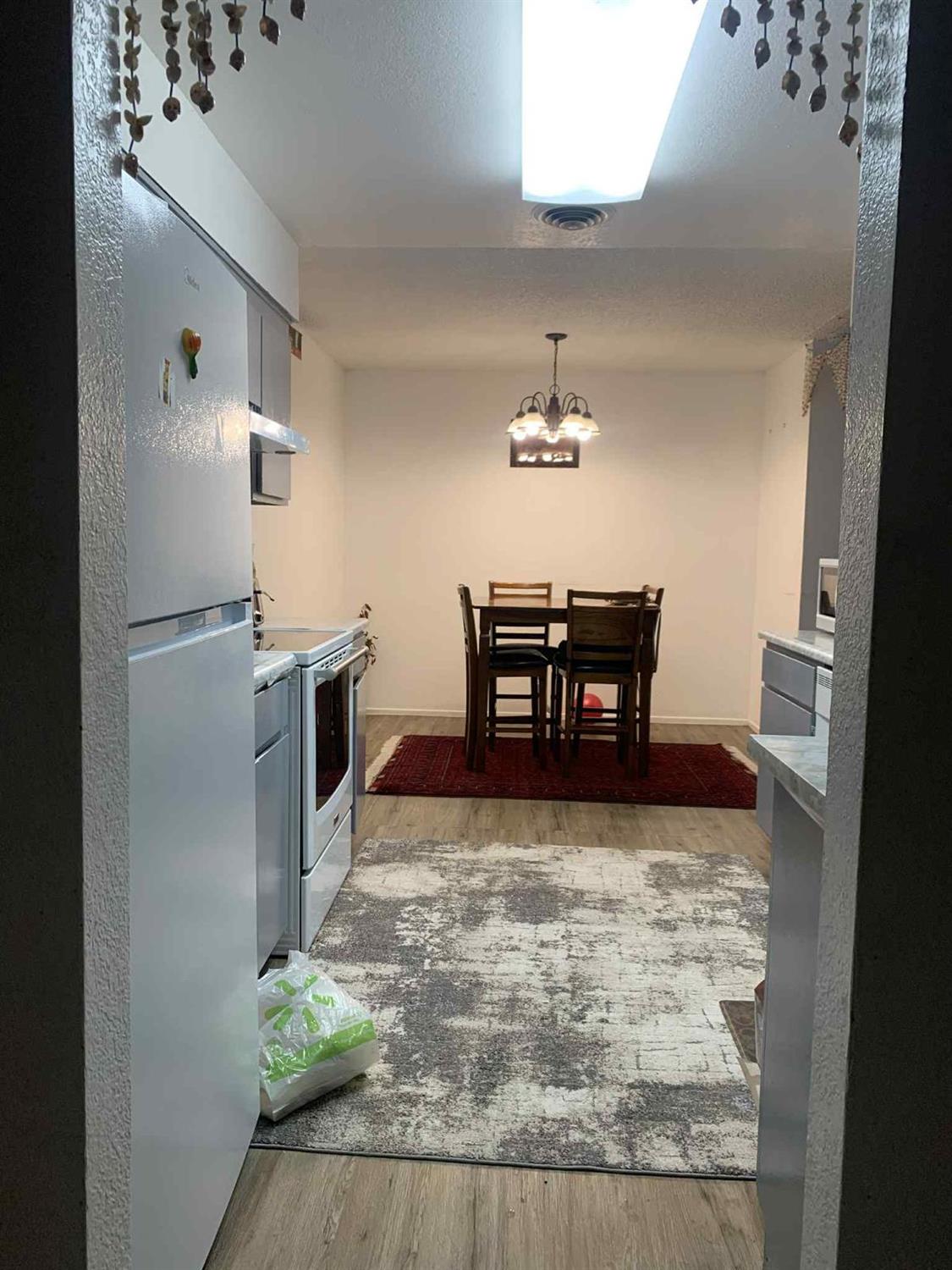 Yuba City, California, 95991-2504, United States, 6 Bedrooms Bedrooms, ,4 BathroomsBathrooms,Residential,For Sale,1920010