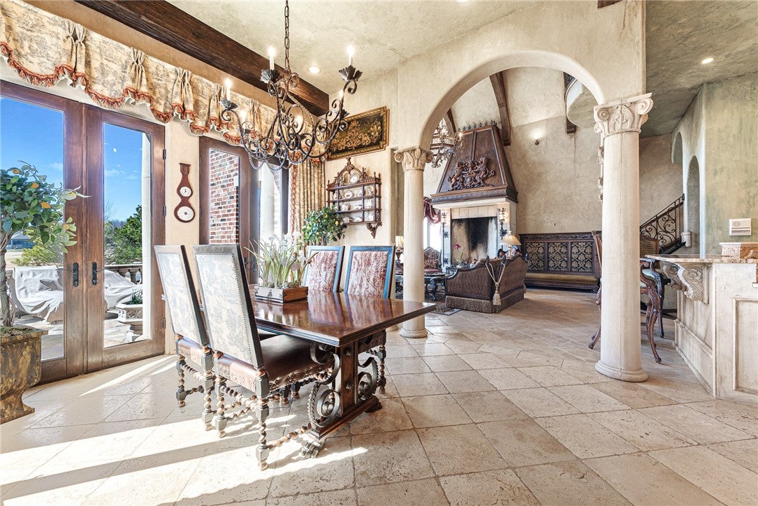 Rogers, Arkansas, 72758, United States, 5 Bedrooms Bedrooms, ,9 BathroomsBathrooms,Residential,For Sale,2003084