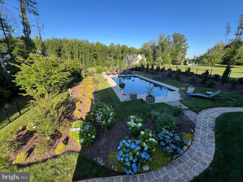 Fredericksburg, Virginia, 22406, United States, 5 Bedrooms Bedrooms, ,6 BathroomsBathrooms,Residential,For Sale,1981857