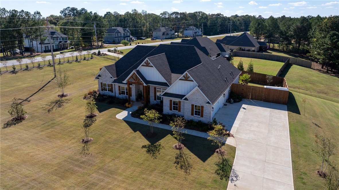 Opelika, Alabama, 36801, United States, 4 Bedrooms Bedrooms, ,3 BathroomsBathrooms,Residential,For Sale,1987548