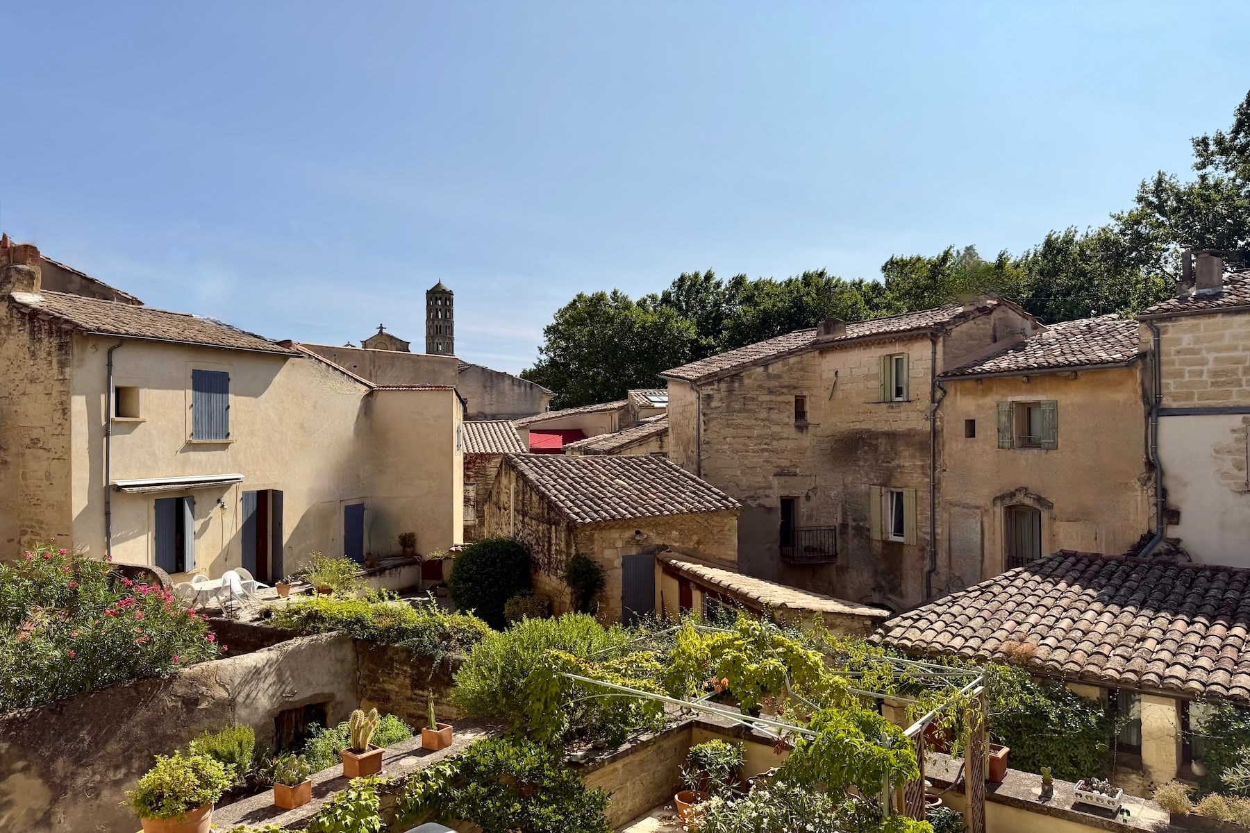  Exceptional Apartment with Garden Terrace in a Historic Mansion in Uzès - 物件實景