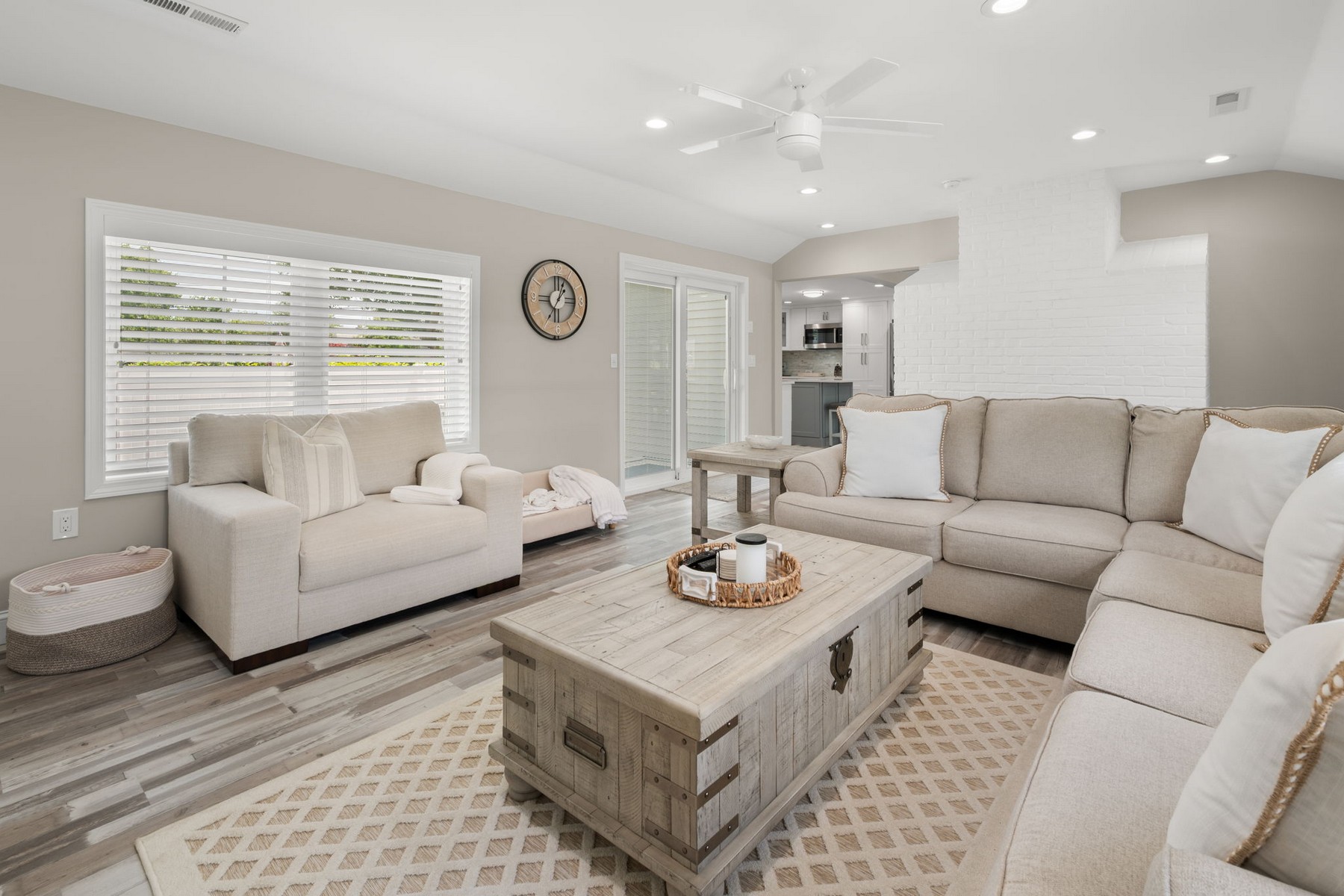  completely remodeled and update contemporary ranch - 物件實景