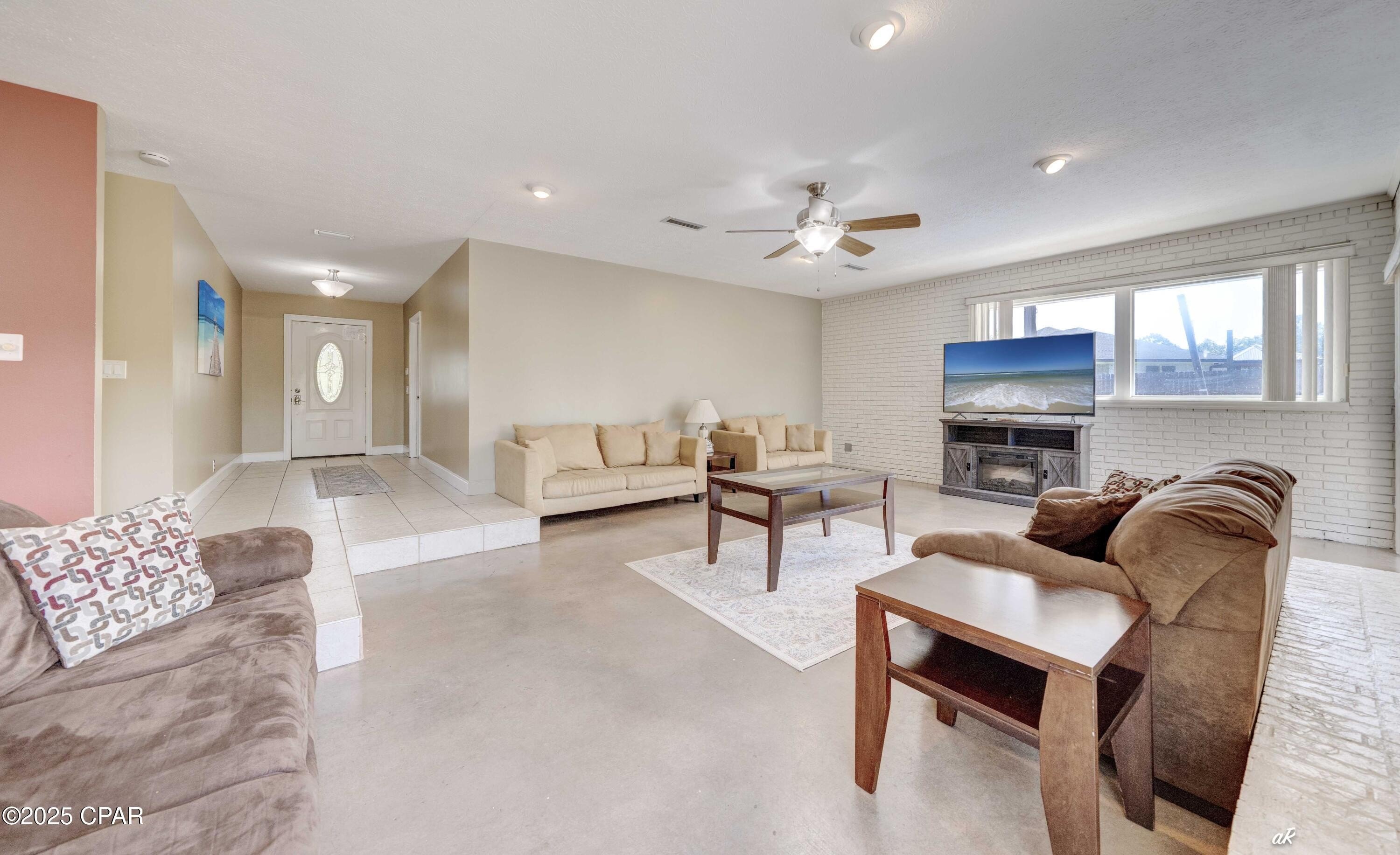 Panama City Beach, Florida, 32408, United States, 4 Bedrooms Bedrooms, ,3 BathroomsBathrooms,Residential,For Sale,1976012