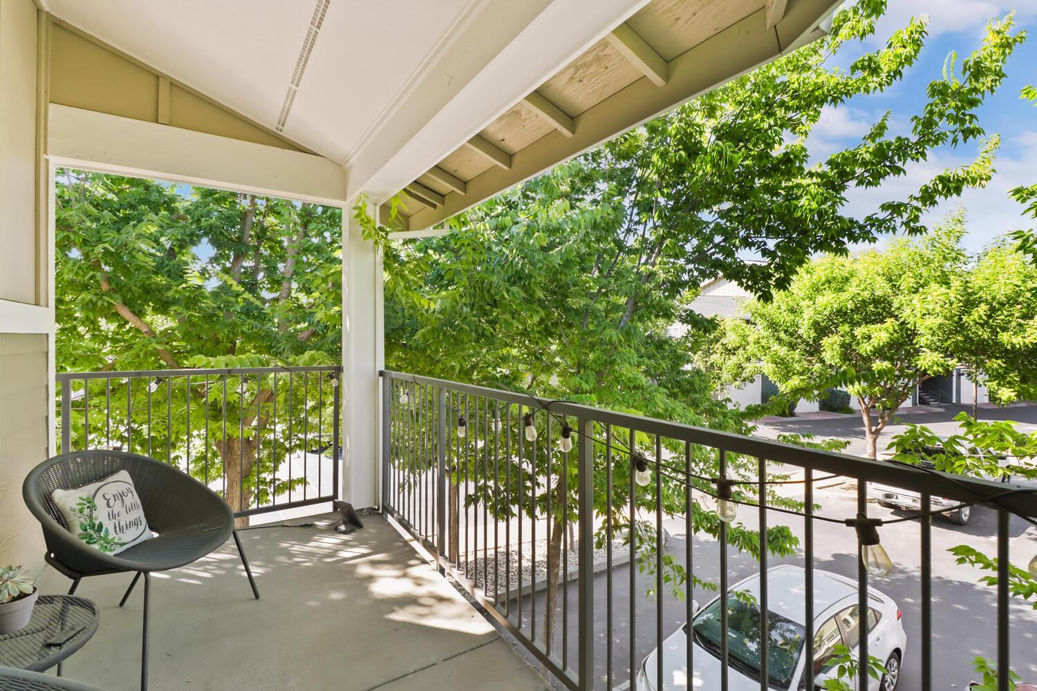 Davis, California, 95618, United States, 2 Bedrooms Bedrooms, ,2 BathroomsBathrooms,Residential,For Sale,1874758