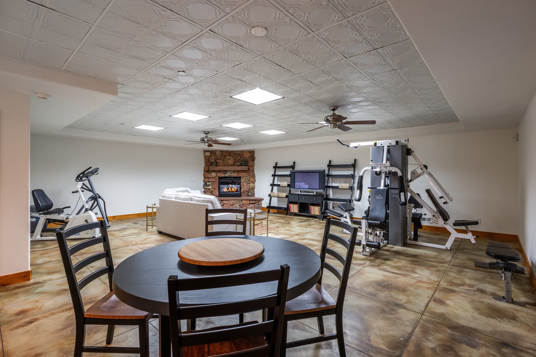  33 ACRE SOULFUL PARK CITY ESTATE WITH GRAND HOME AND GUEST HOUSE - 物件實景
