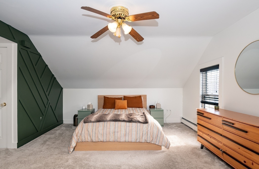 Salem, Massachusetts, 01970, United States, 3 Bedrooms Bedrooms, ,2 BathroomsBathrooms,Residential,For Sale,1990953