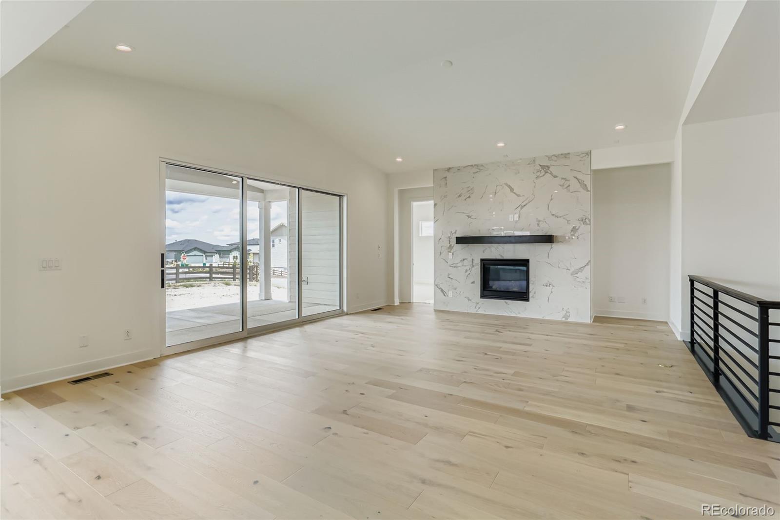 Castle Rock, Colorado, 80108, United States, 3 Bedrooms Bedrooms, ,3 BathroomsBathrooms,Residential,For Sale,1837233