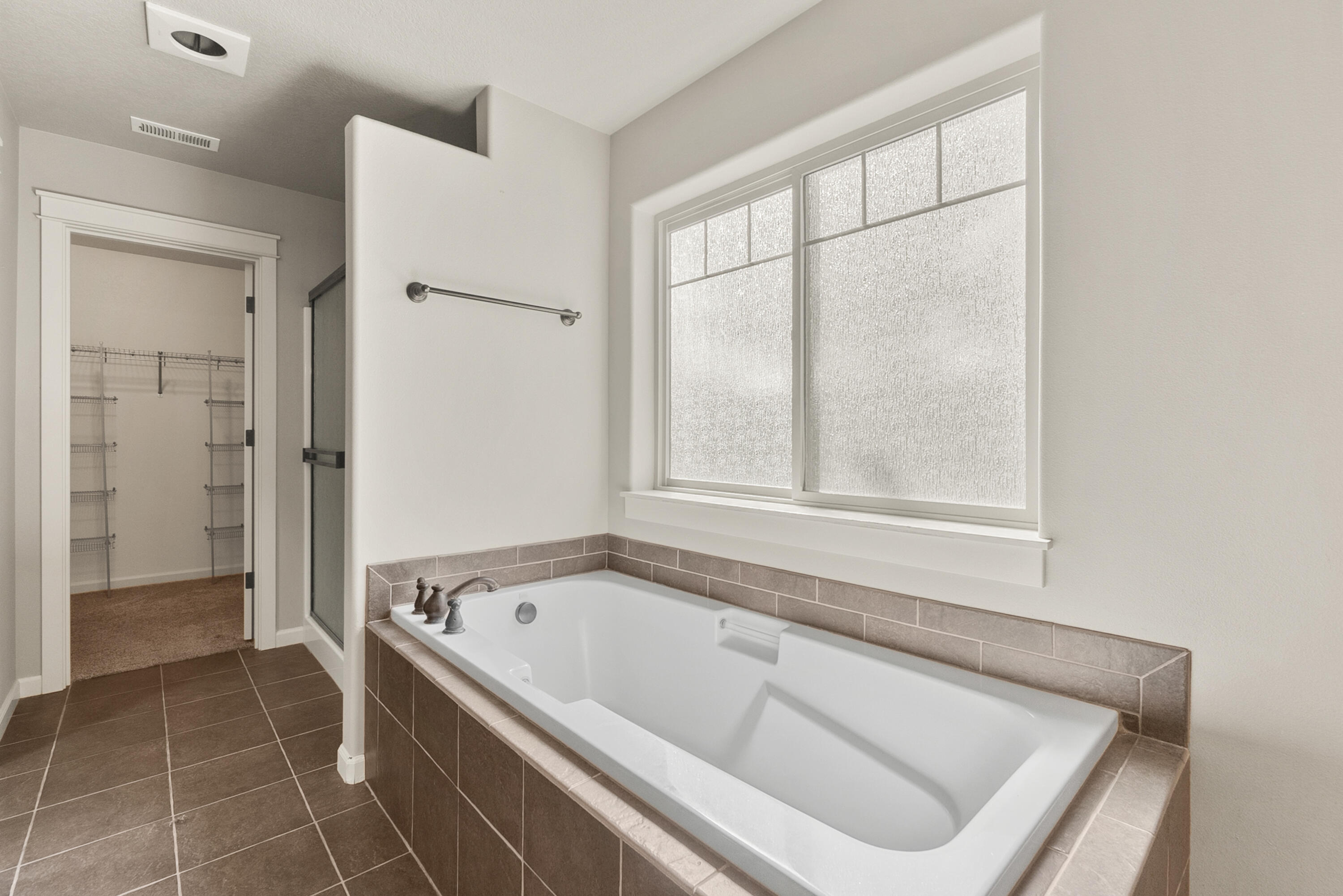 Redmond, Oregon, 97756, United States, 3 Bedrooms Bedrooms, ,3 BathroomsBathrooms,Residential,For Sale,1998180