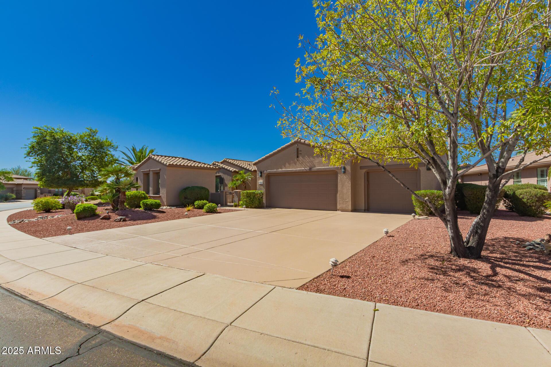 Surprise, Arizona, 85387, United States, 4 Bedrooms Bedrooms, ,3 BathroomsBathrooms,Residential,For Sale,1978130