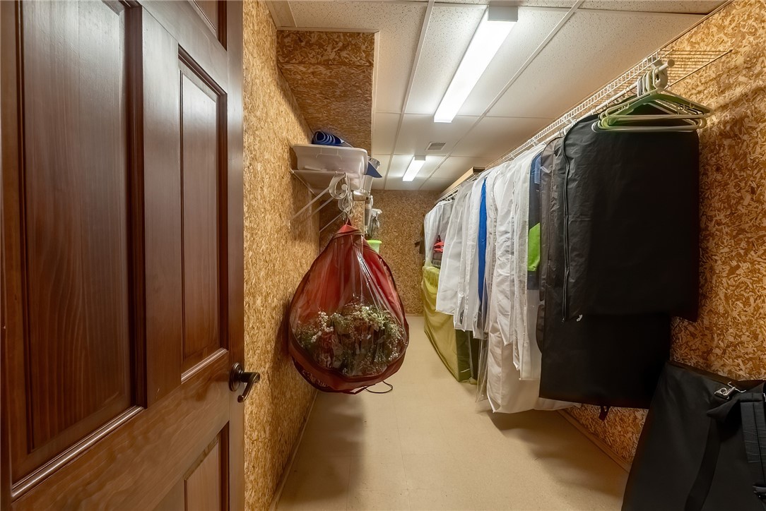 Finleyville, Pennsylvania, 15332, United States, 4 Bedrooms Bedrooms, ,4 BathroomsBathrooms,Residential,For Sale,1985685