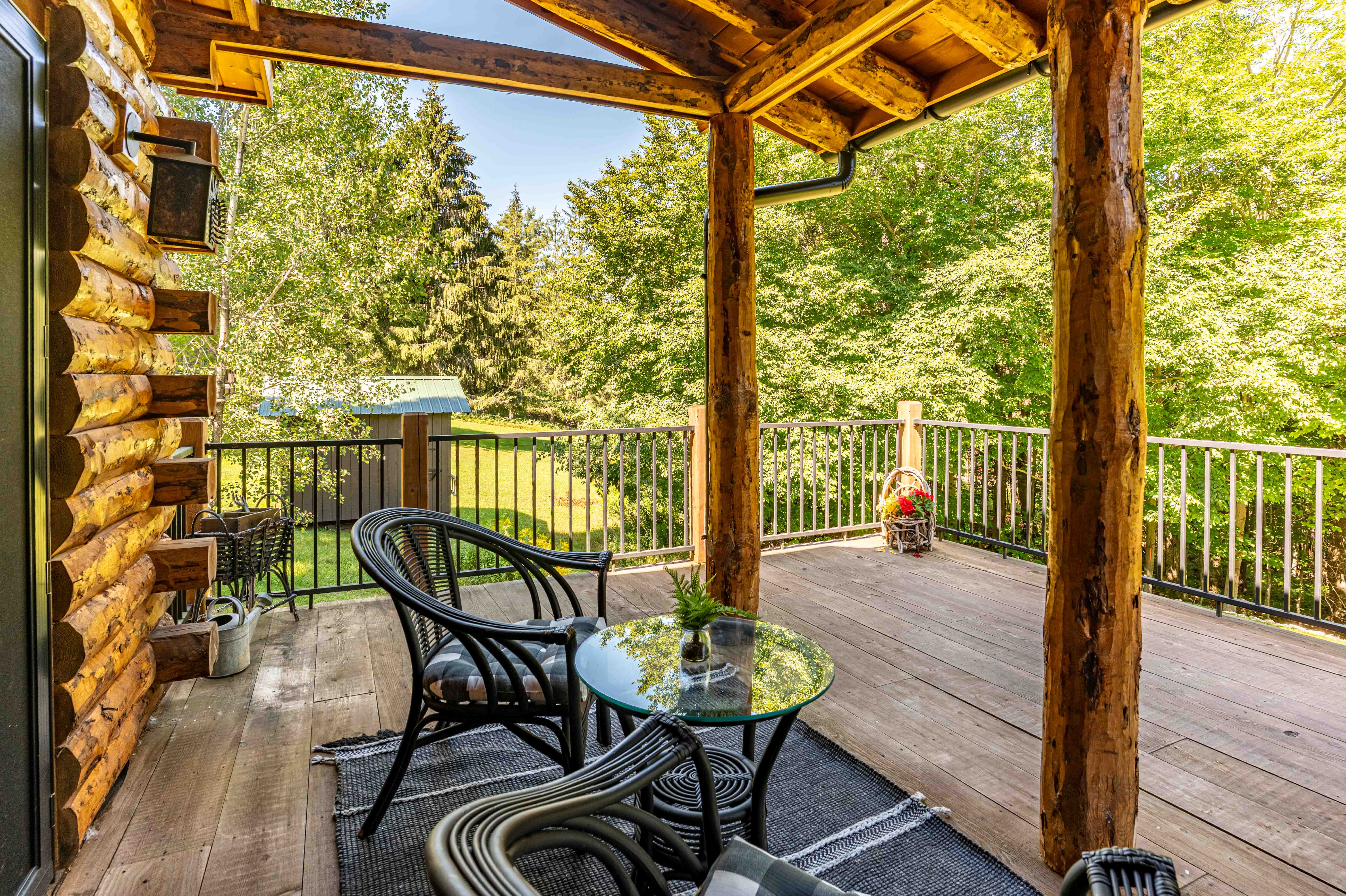  Log Cabin with Flair - 物件實景