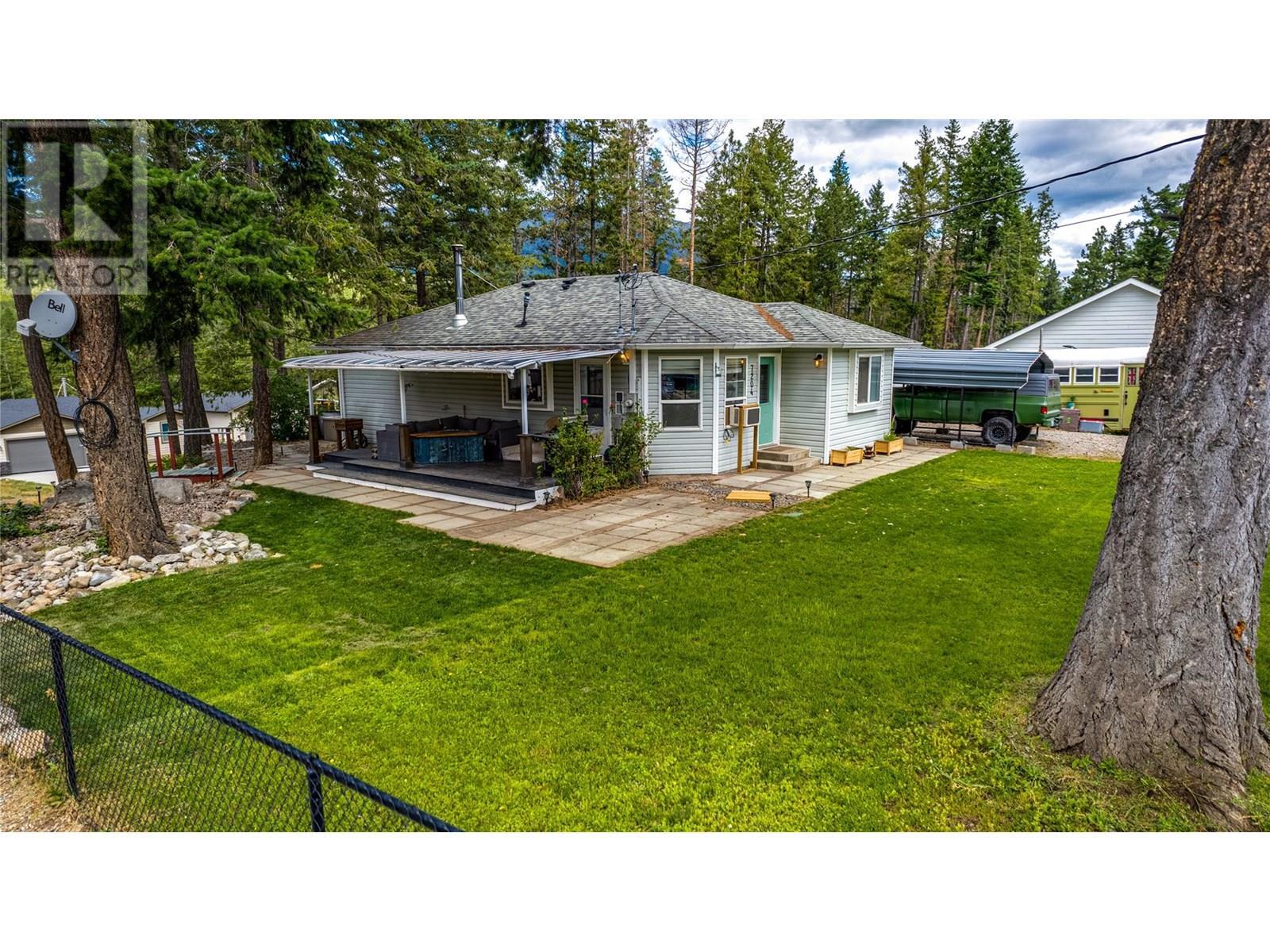 KELOWNA, British Columbia, V1Z 3W5, CA, 2 Bedrooms Bedrooms, ,2 BathroomsBathrooms,Residential,For Sale,1897605