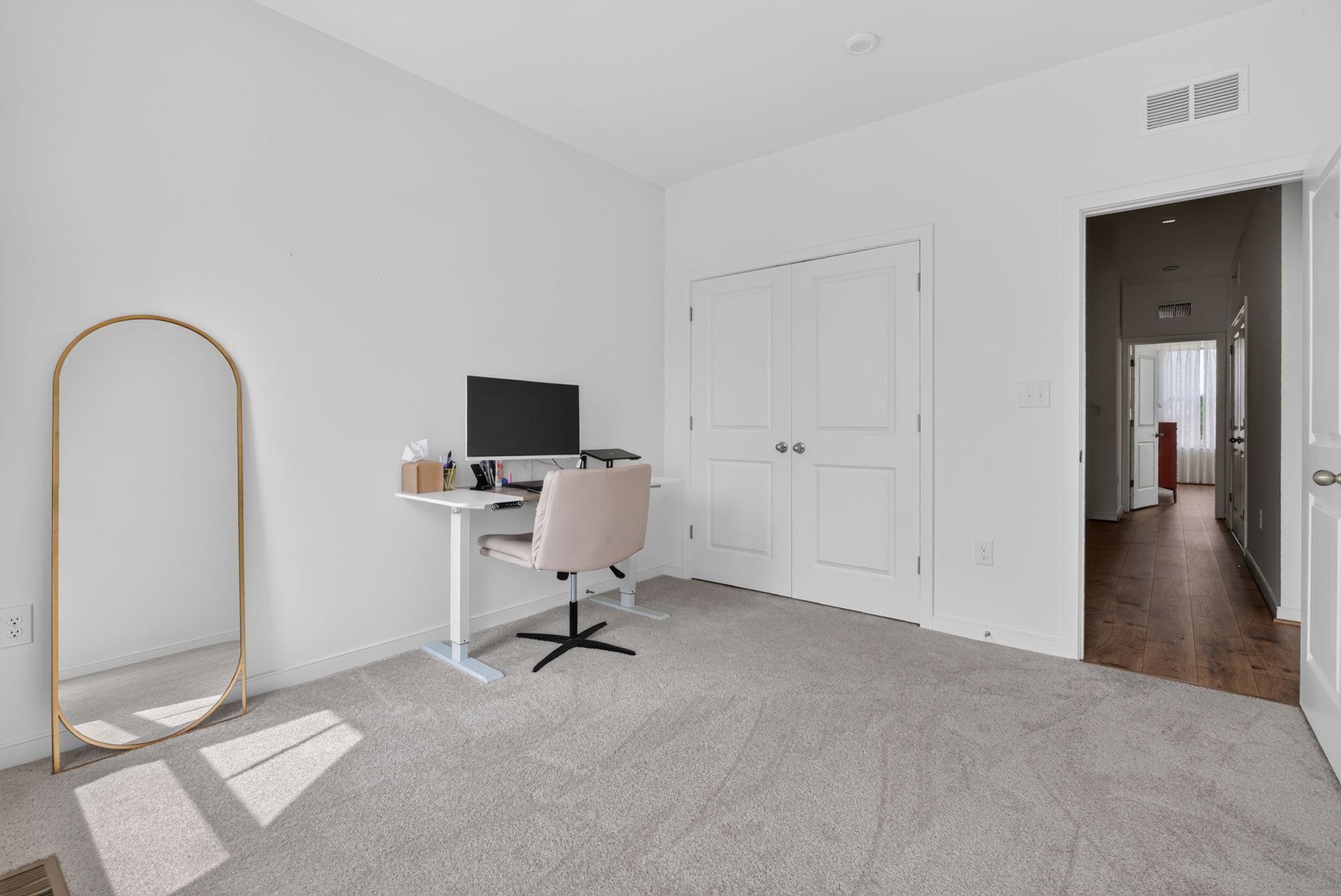  20980 Bluebird Square, Sterling, VA, 20165 - 物件實景