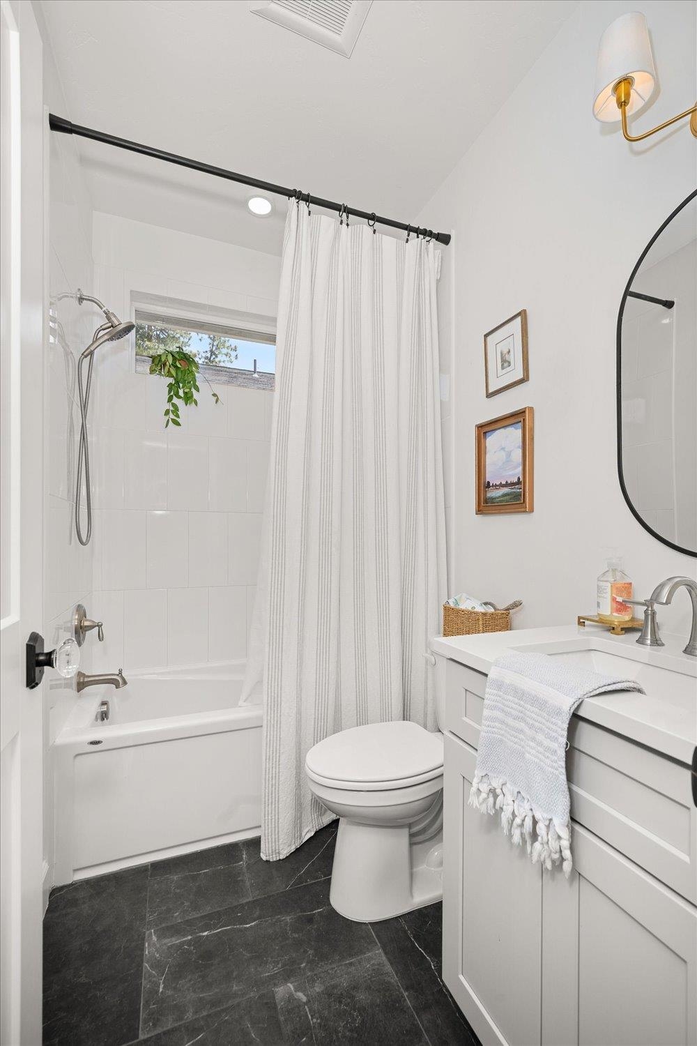 Spokane, Washington, 99224, United States, 4 Bedrooms Bedrooms, ,3 BathroomsBathrooms,Residential,For Sale,1980933