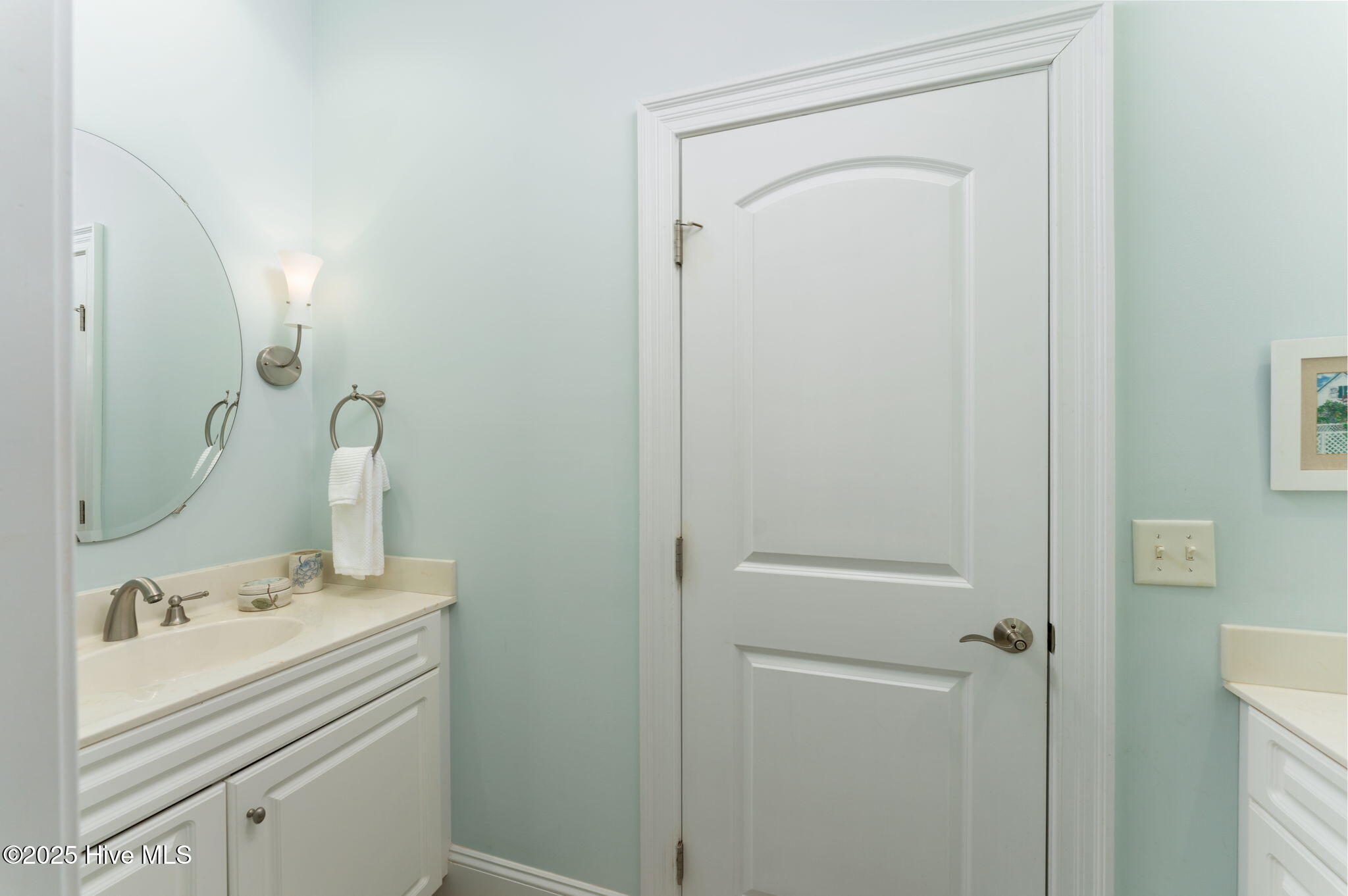 Wilmington, North Carolina, 28411, United States, 4 Bedrooms Bedrooms, ,3 BathroomsBathrooms,Residential,For Sale,1728792