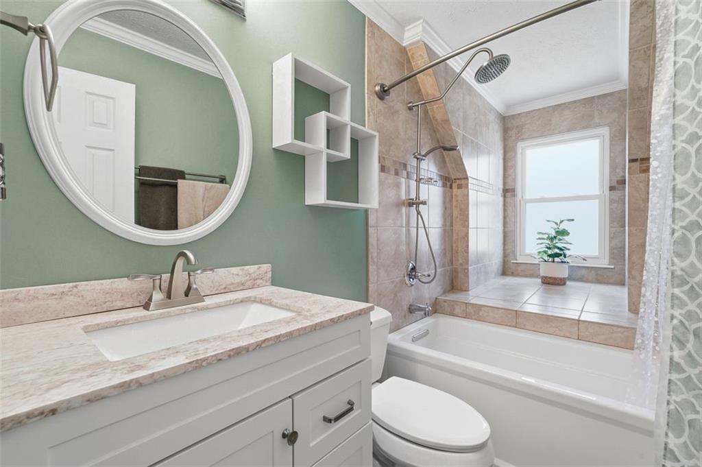 Roswell, Georgia, 30076, United States, 3 Bedrooms Bedrooms, ,2 BathroomsBathrooms,Residential,For Sale,2002041