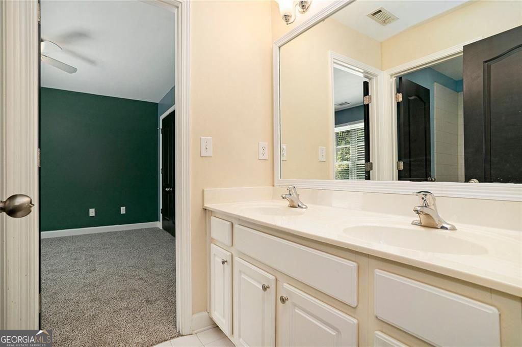 Decatur, Georgia, 30032, United States, 4 Bedrooms Bedrooms, ,4 BathroomsBathrooms,Residential,For Sale,1926927