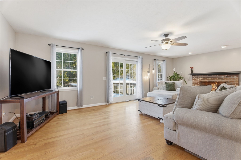 Southwick, Massachusetts, 01077, United States, 4 Bedrooms Bedrooms, ,3 BathroomsBathrooms,Residential,For Sale,2002928