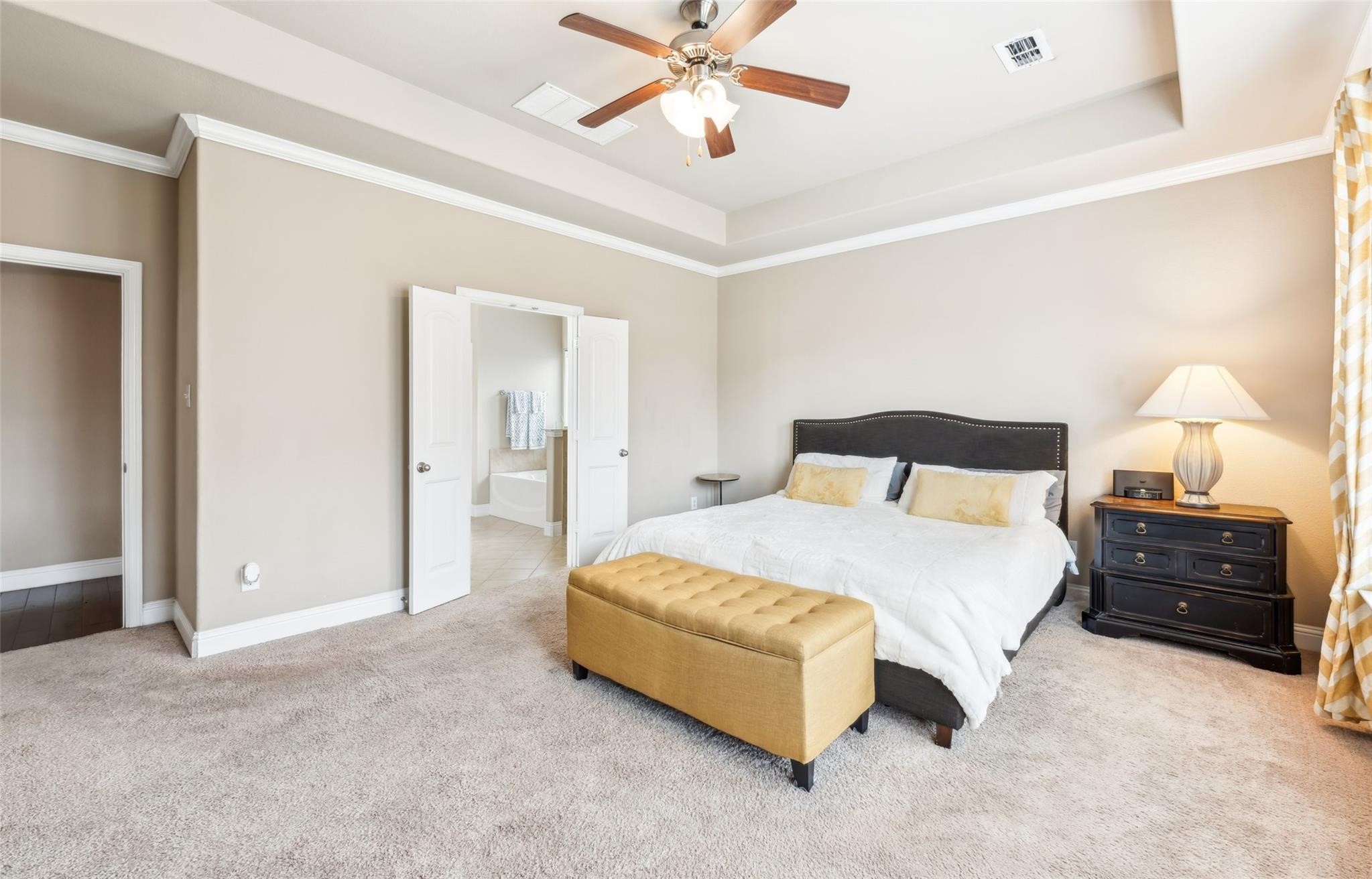 Little Elm, Texas, 75068, United States, 5 Bedrooms Bedrooms, ,4 BathroomsBathrooms,Residential,For Sale,1971271