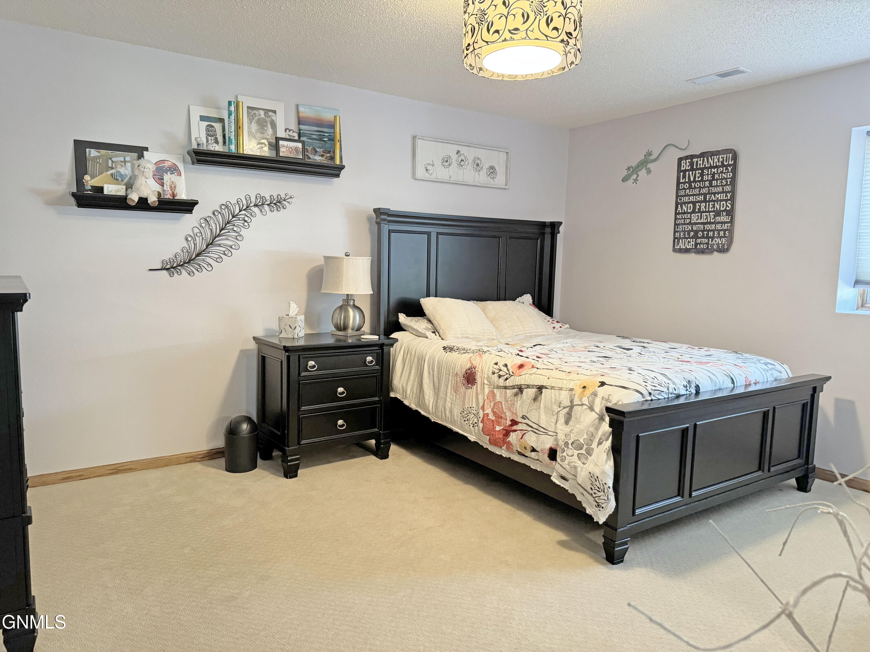 Bismarck, North Dakota, 58503, United States, 5 Bedrooms Bedrooms, ,2 BathroomsBathrooms,Residential,For Sale,2001566