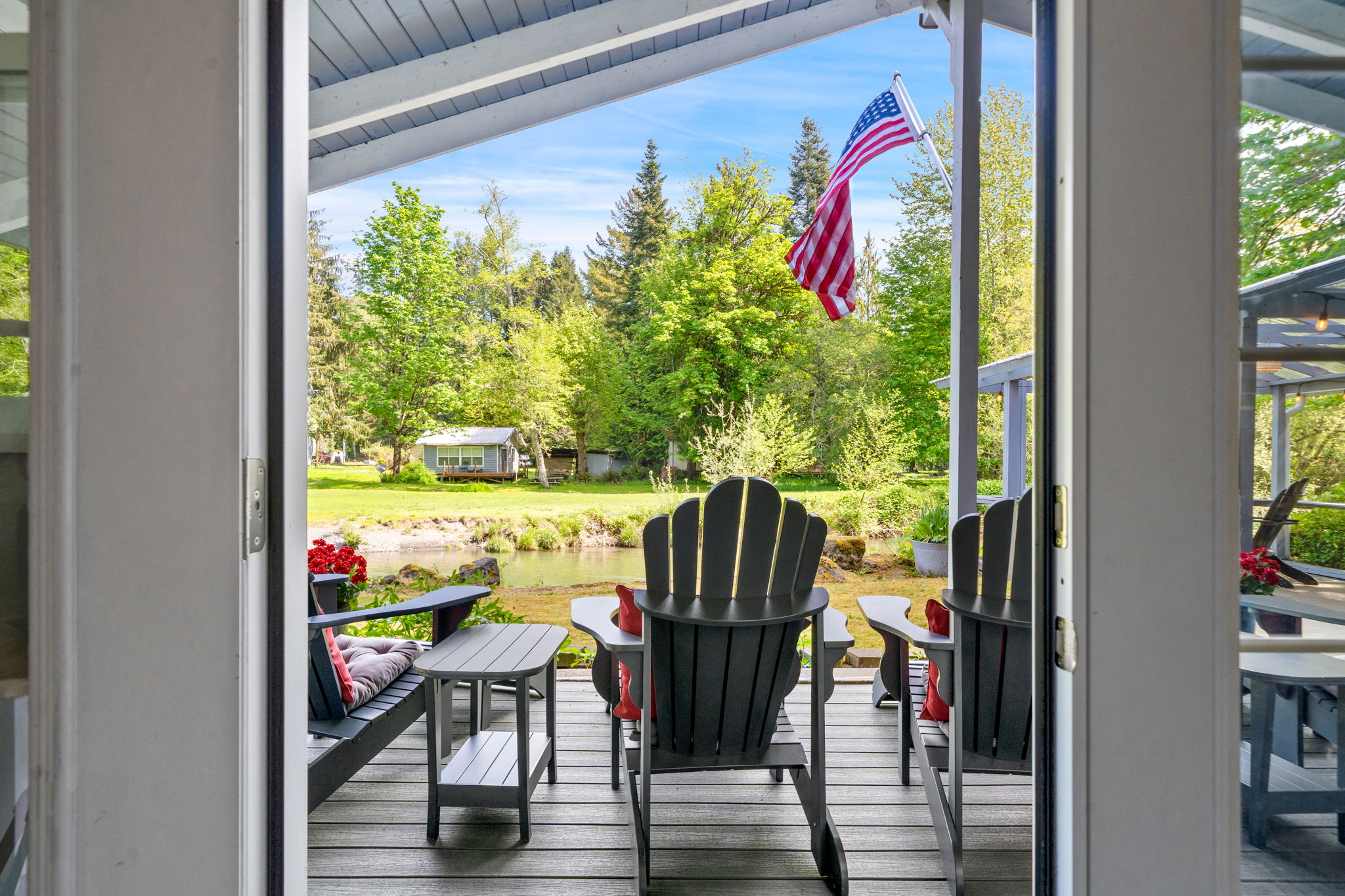  560 Mountain Trail Road, Brinnon, WA 98320 - 物件實景