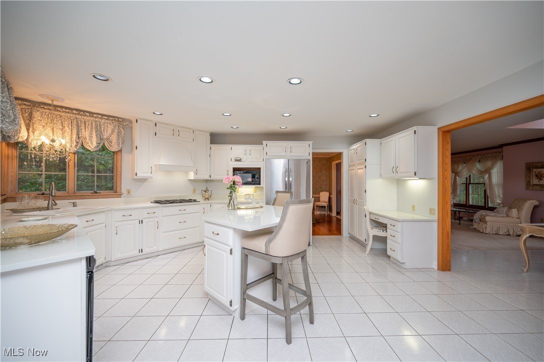 Canfield, Ohio, 44406, United States, 4 Bedrooms Bedrooms, ,3 BathroomsBathrooms,Residential,For Sale,1976342