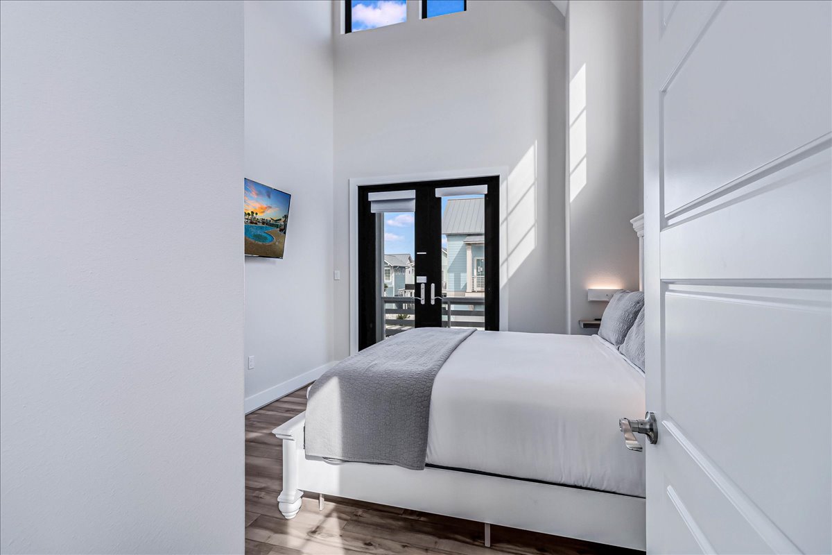 Port Aransas, Texas, 78373, United States, 3 Bedrooms Bedrooms, ,3 BathroomsBathrooms,Residential,For Sale,1979271