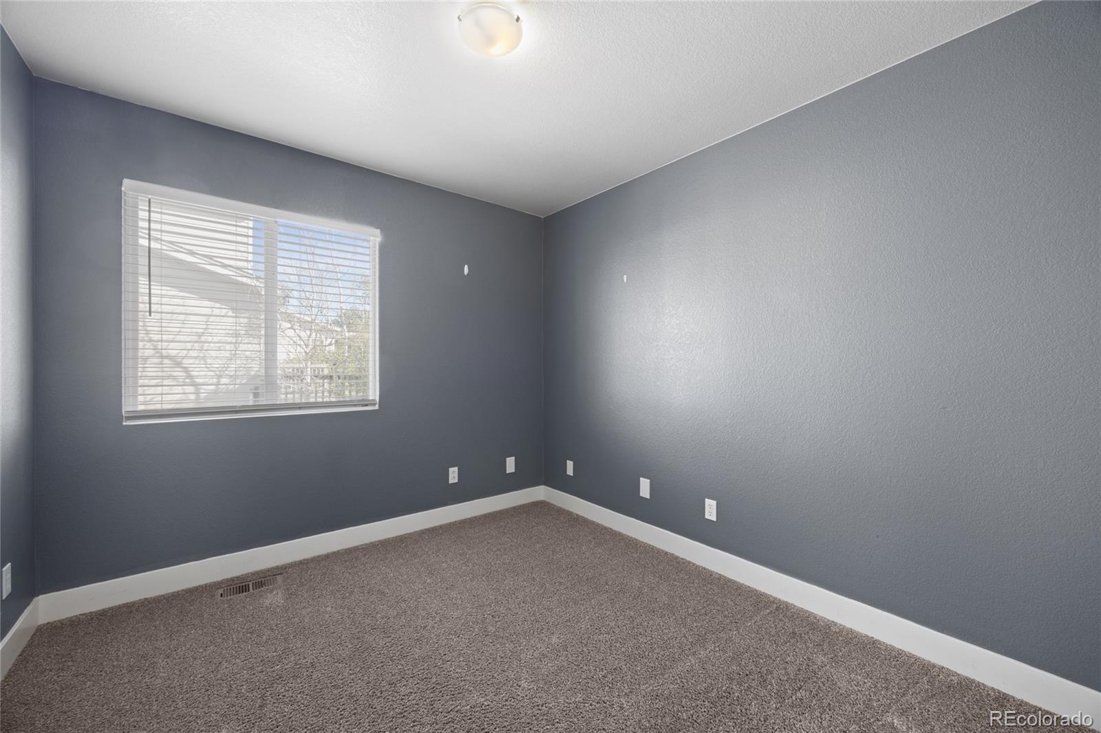 Littleton, Colorado, 80125, United States, 4 Bedrooms Bedrooms, ,1 BathroomBathrooms,Residential,For Sale,1958301