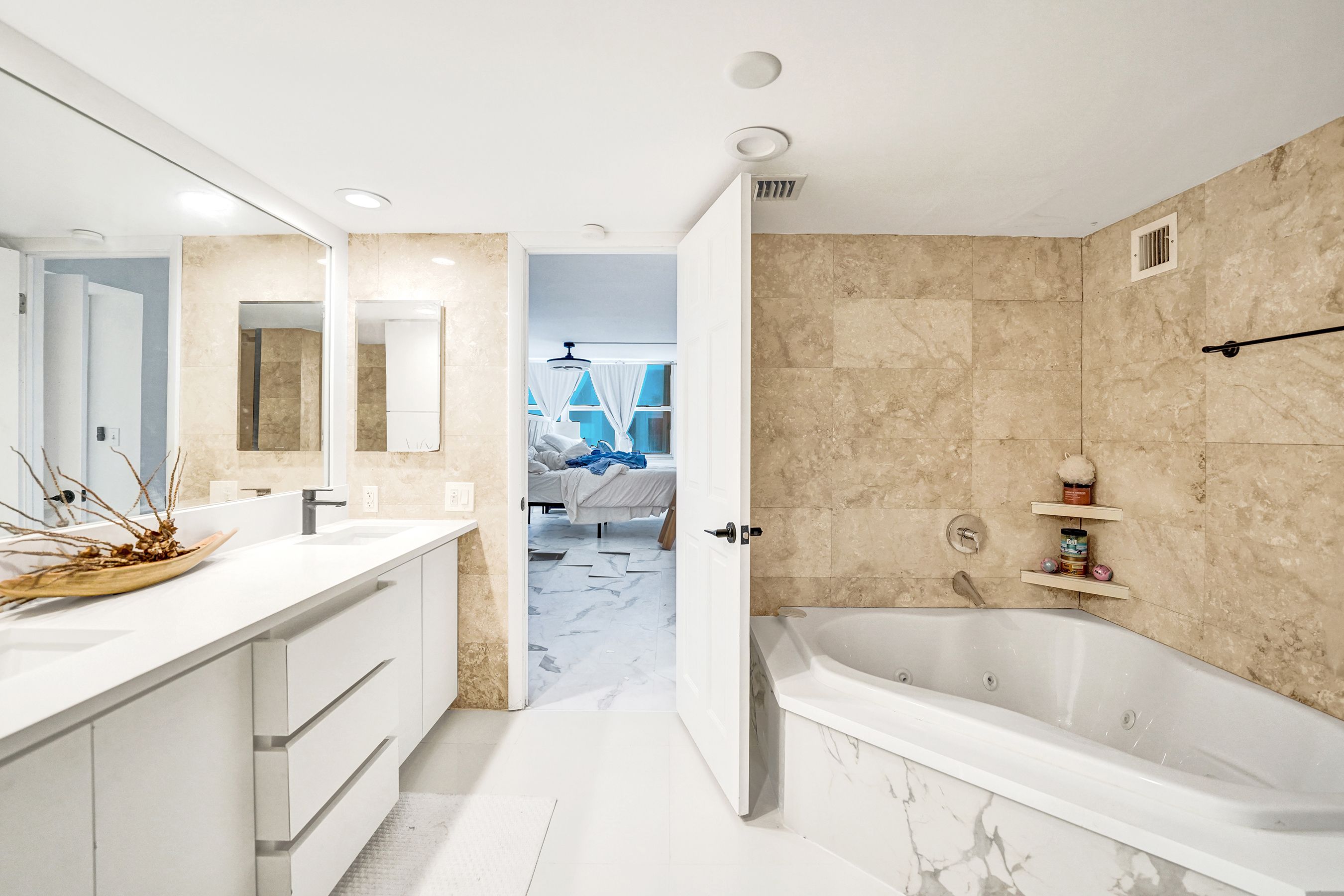  2751 S Ocean Drive, Hollywood, FL, 33019 - 物件實景