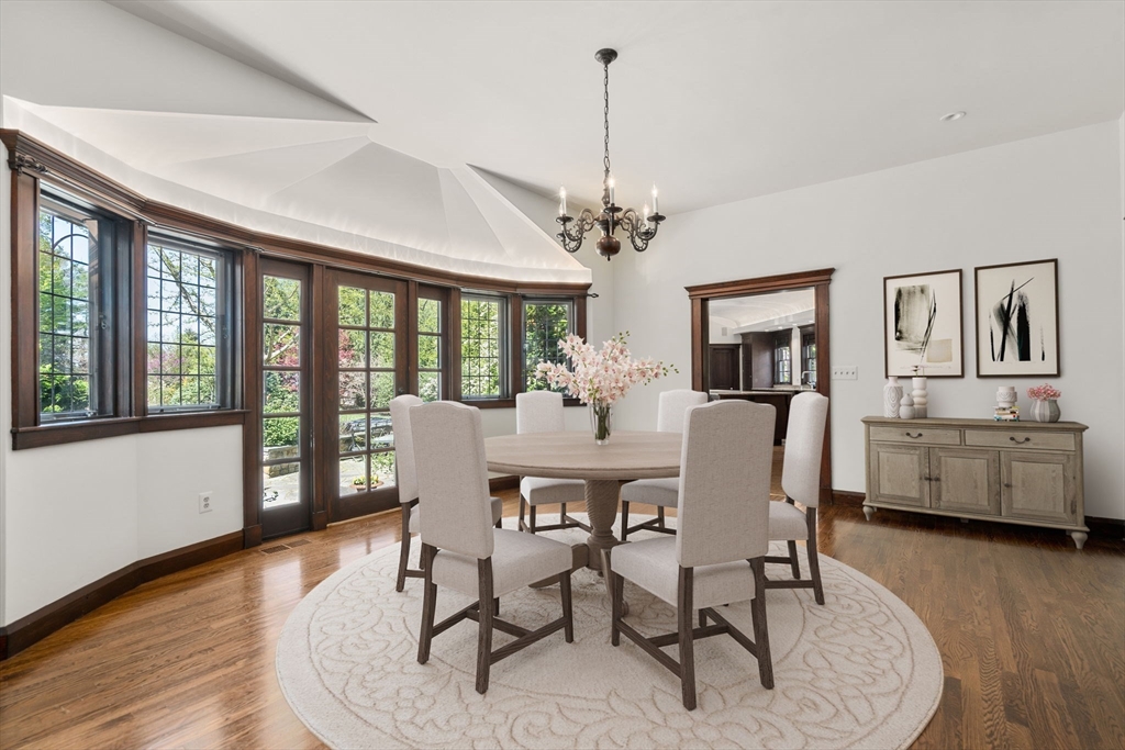 Wellesley, Massachusetts, 02482, United States, 9 Bedrooms Bedrooms, ,10 BathroomsBathrooms,Residential,For Sale,1804241