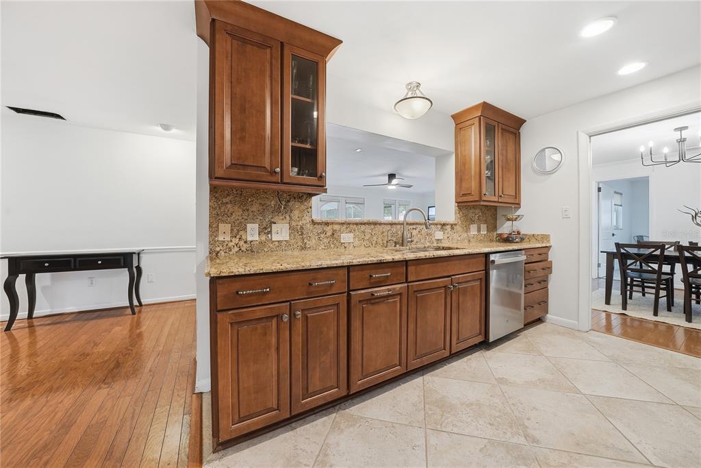 St Petersburg, Florida, 33703, United States, 4 Bedrooms Bedrooms, ,4 BathroomsBathrooms,Residential,For Sale,2002188