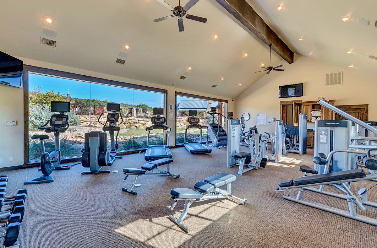 Graford, Texas, 76449, United States, 4 Bedrooms Bedrooms, ,5 BathroomsBathrooms,Residential,For Sale,2048320