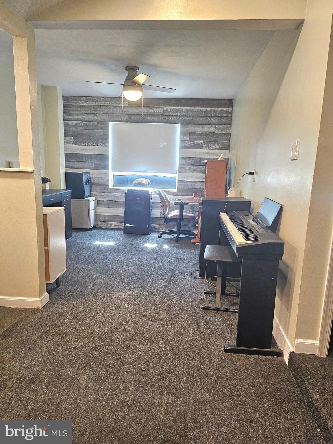 FAIRLESS HILLS, Pennsylvania, 19030, United States, 5 Bedrooms Bedrooms, ,3 BathroomsBathrooms,Residential,For Sale,1981454