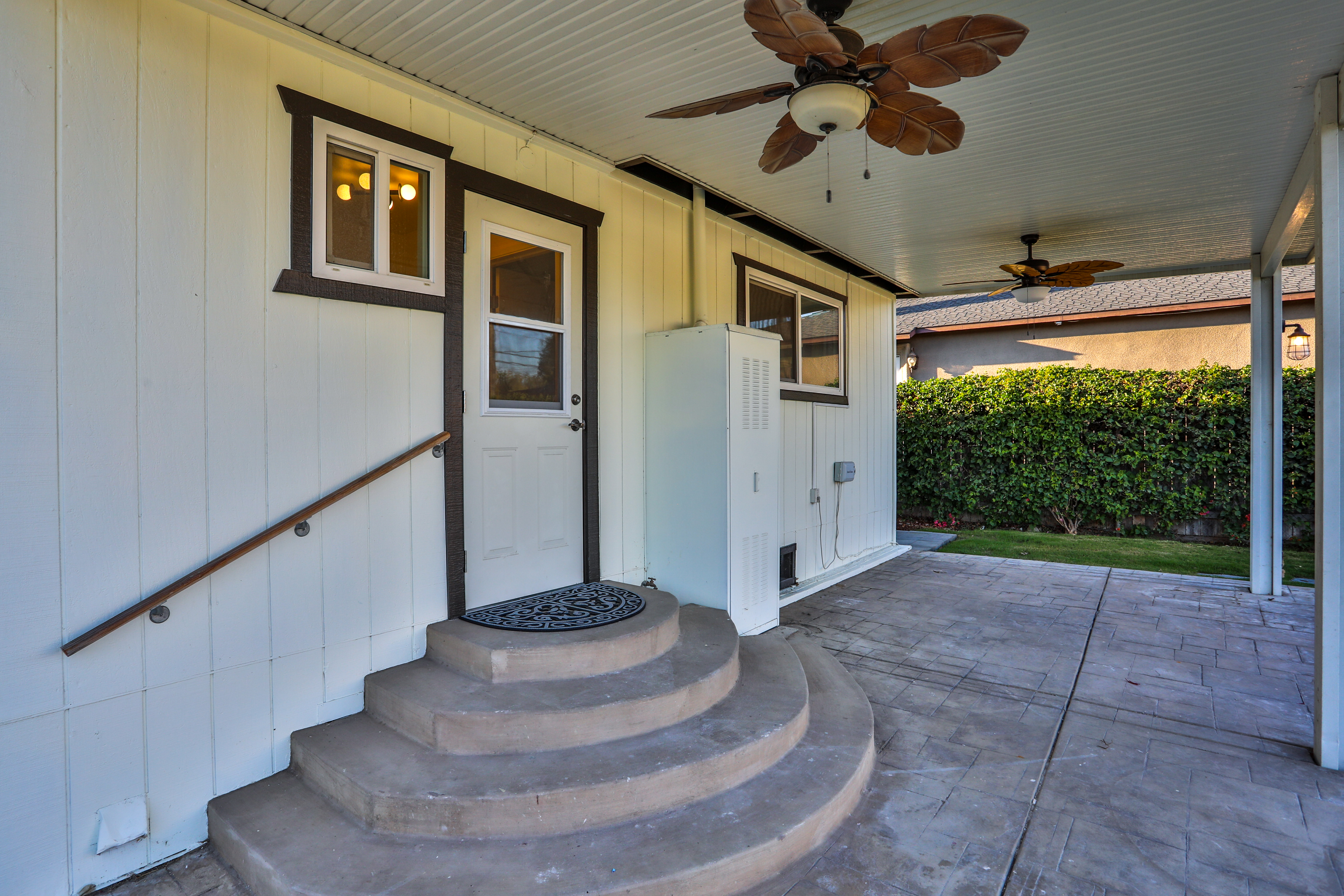  664 N. 8th Avenue, Upland, CA 91786 - 物件實景