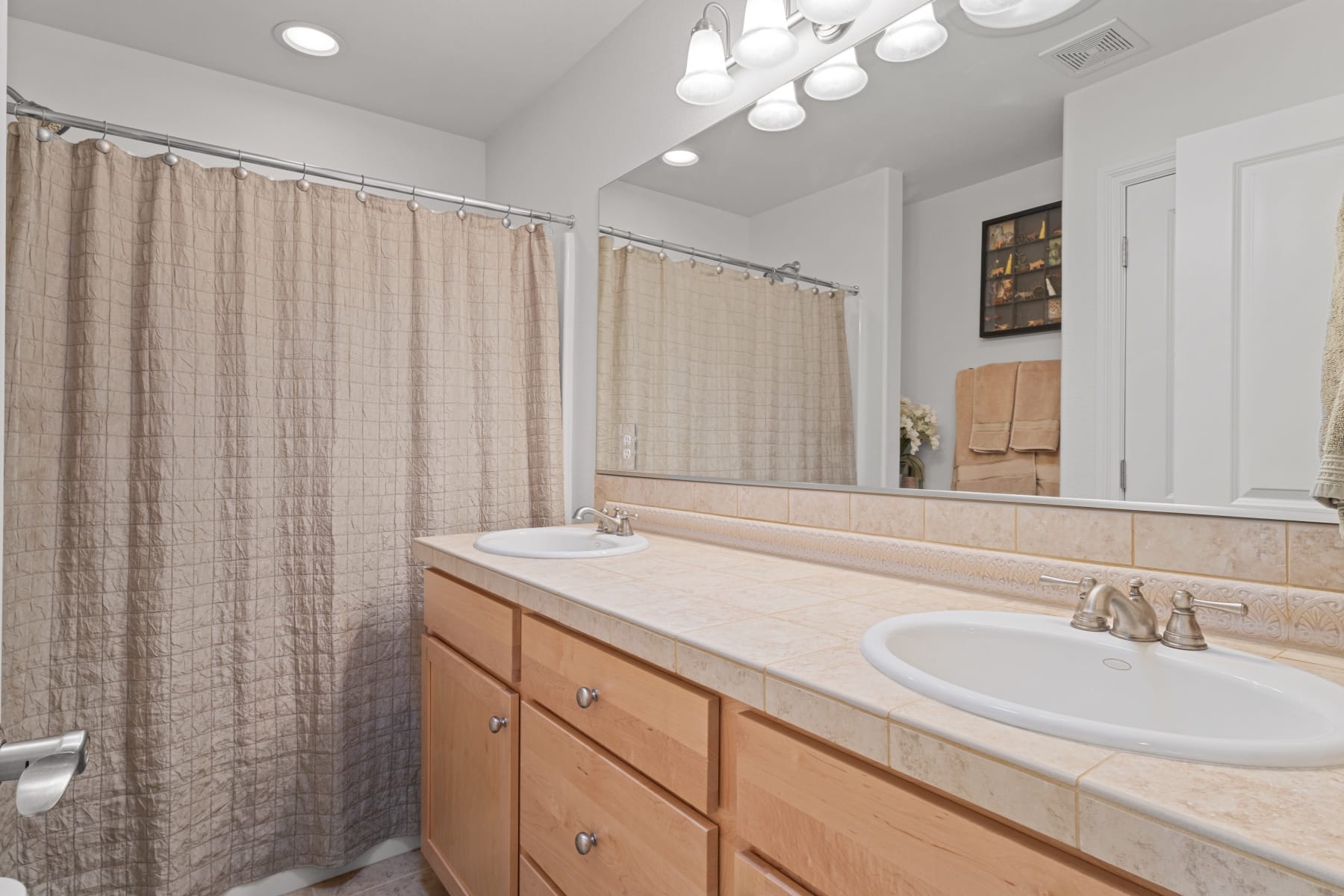  211 SE 198TH PL Camas, WA 98607 - 物件實景