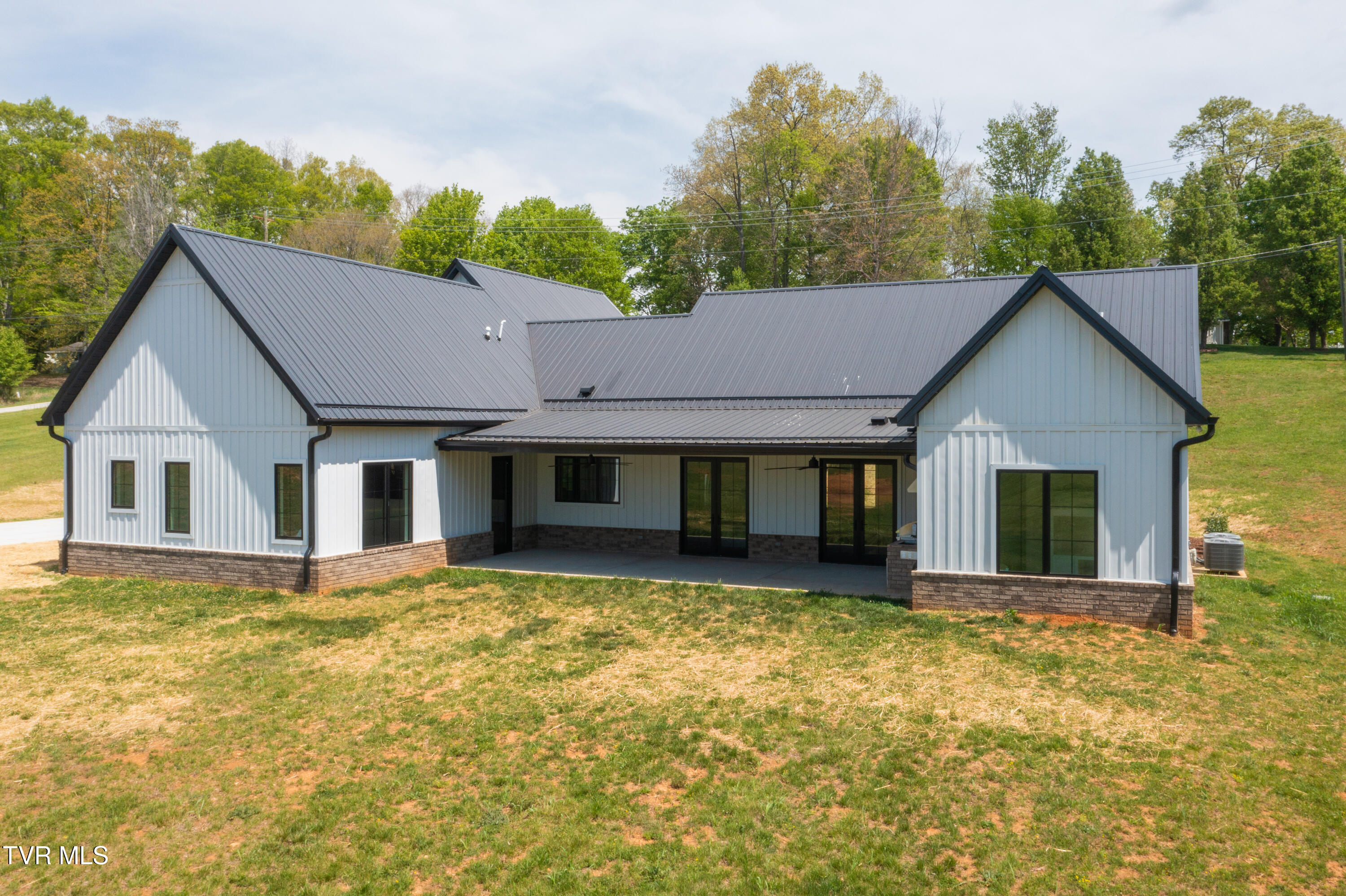 Kingsport, Tennessee, 37664, United States, 4 Bedrooms Bedrooms, ,4 BathroomsBathrooms,Residential,For Sale,1780737