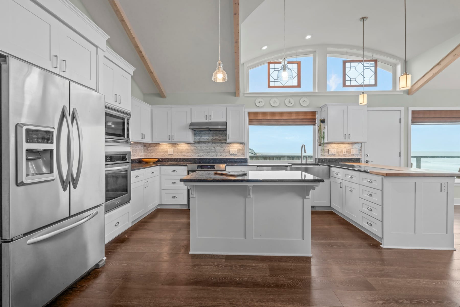  1068 NW 6TH CT Lincoln City, OR 97367 - 物件實景