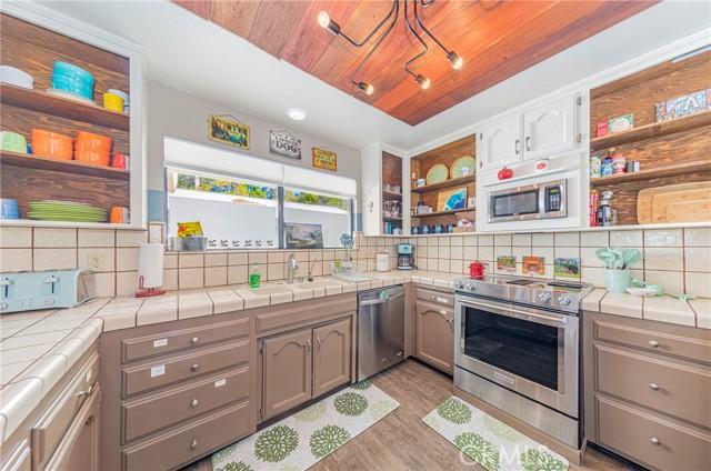 Bass Lake, California, 93604, United States, 3 Bedrooms Bedrooms, ,2 BathroomsBathrooms,Residential,For Sale,1979662